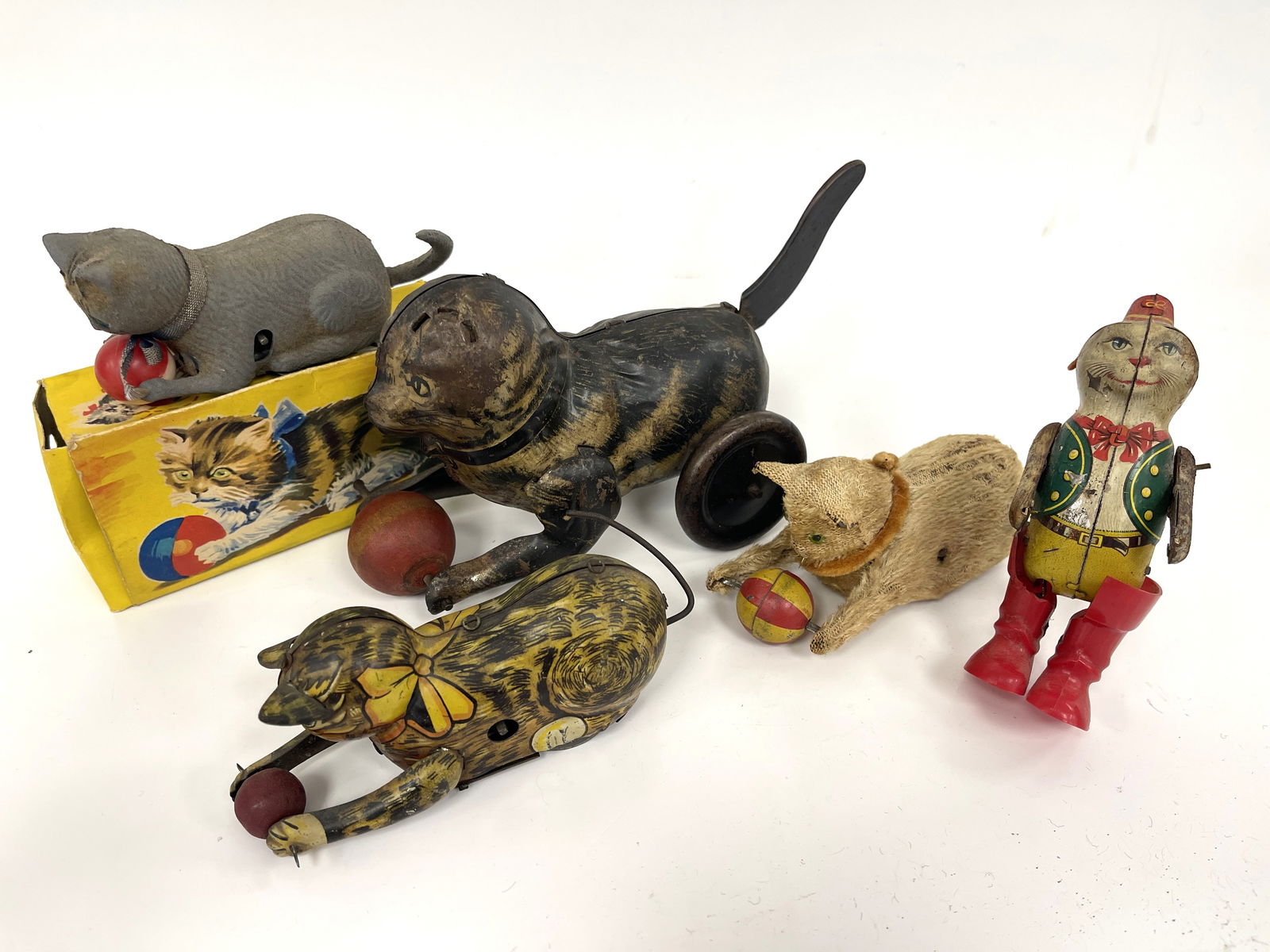 FIVE MISC TIN WINDUP CAT TOYS - 2