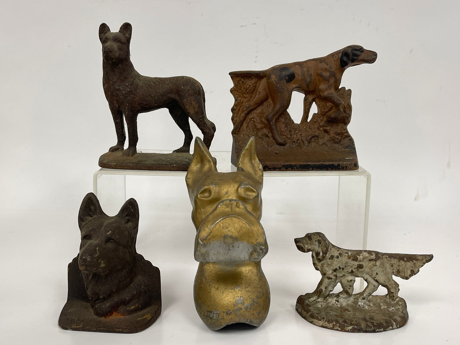 FIVE IRON DOG RELATED ITEMS: FIVE IRON DOG RELATED ITEMS