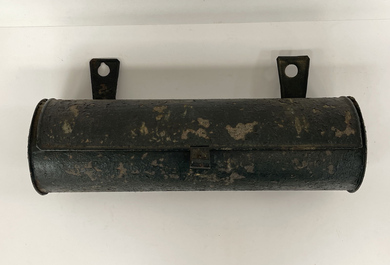 EARLY AMERICAN TIN CANDLEBOX PAINTED GREEN FLAKING PAINT (1 of 4)