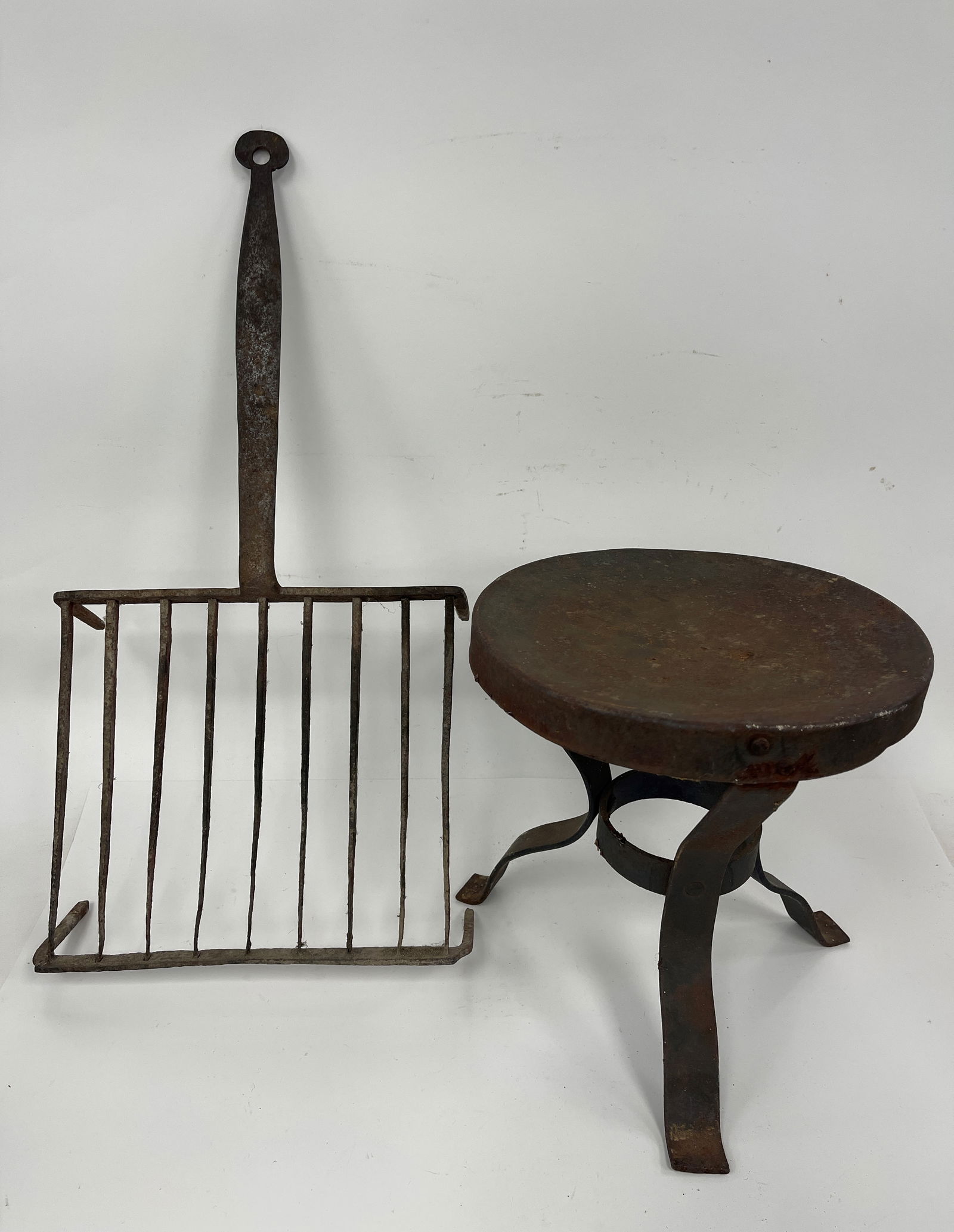 IRONT STOOL , IRON GRIDDLE (1 of 3)