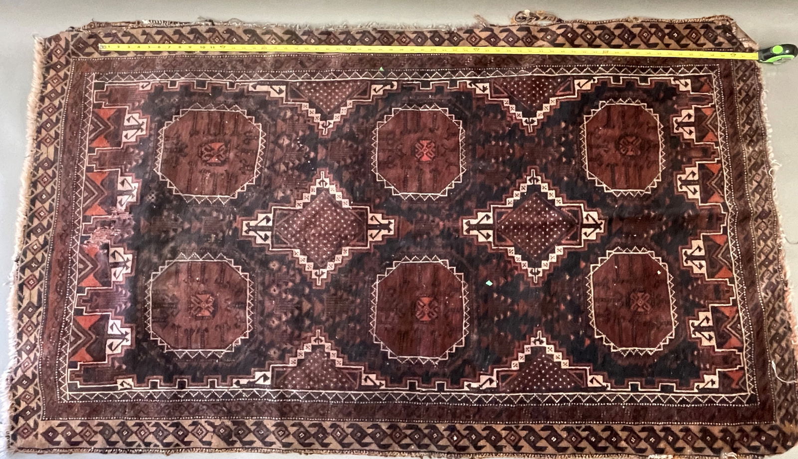 THREE SMALL RUGS , PERSIAN HERIZ , AFGHAN RUG, CHINESE RUG: THREE SMALL RUGS , PERSIAN HERIZ , AFGHAN RUG, CHINESE RUG