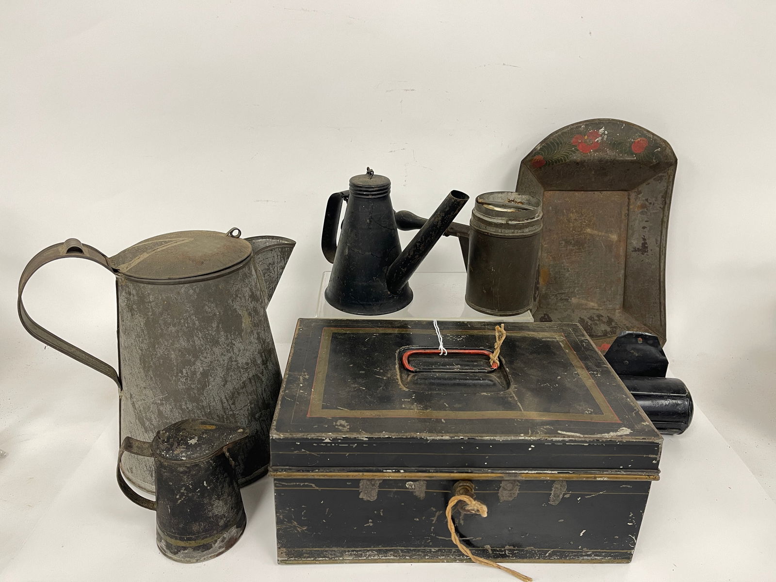 MISC TIN GROUPING POTS, BOXES, TRAYS (1 of 5)