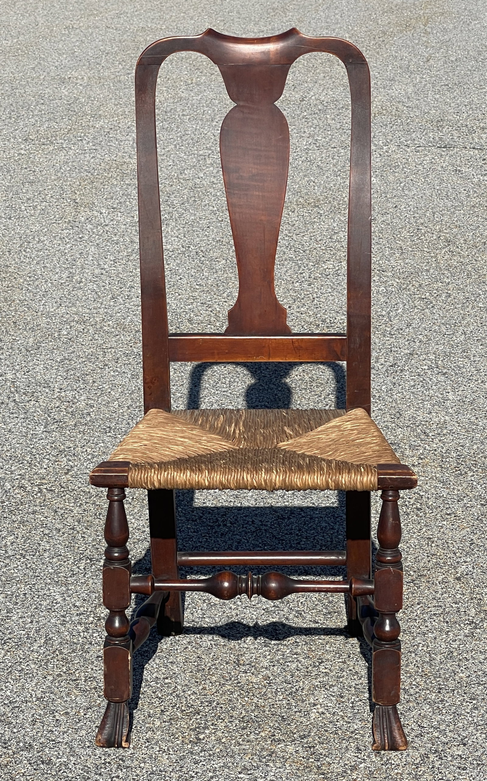18TH C SPANISH FOOT QA SIDE CHAIR: SPANISH FOOT QA SIDE CHAIR. NEW ENGLAND, 18TH CENTURY. CONDITION: EXCELLENT ORIGINAL CONDITION WITH OLD SURFACE. H 40" W 19" D 13-1/2" SEAT H 17"