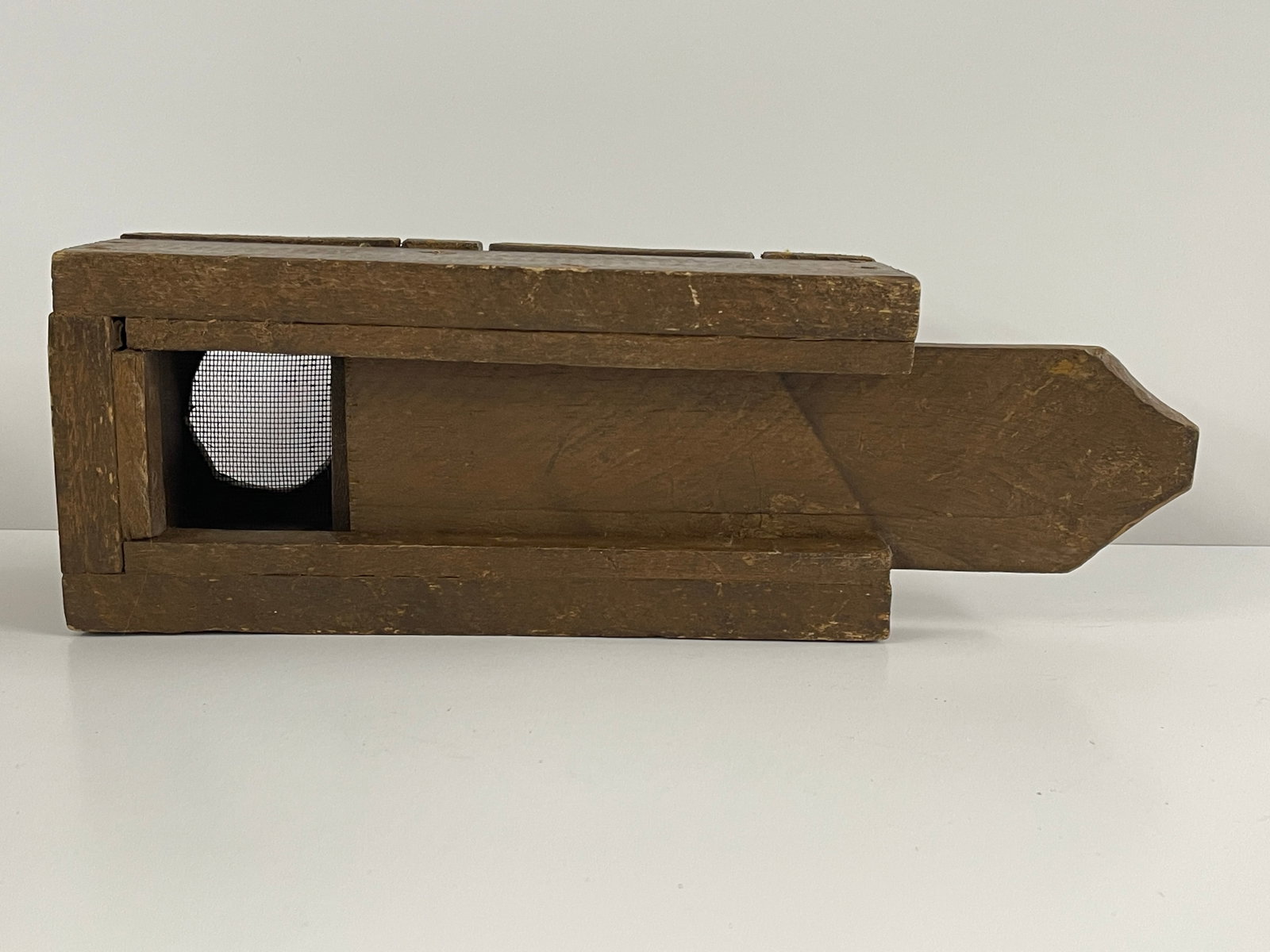 CIRCA 1890 WOODEN BEE BOX - 5