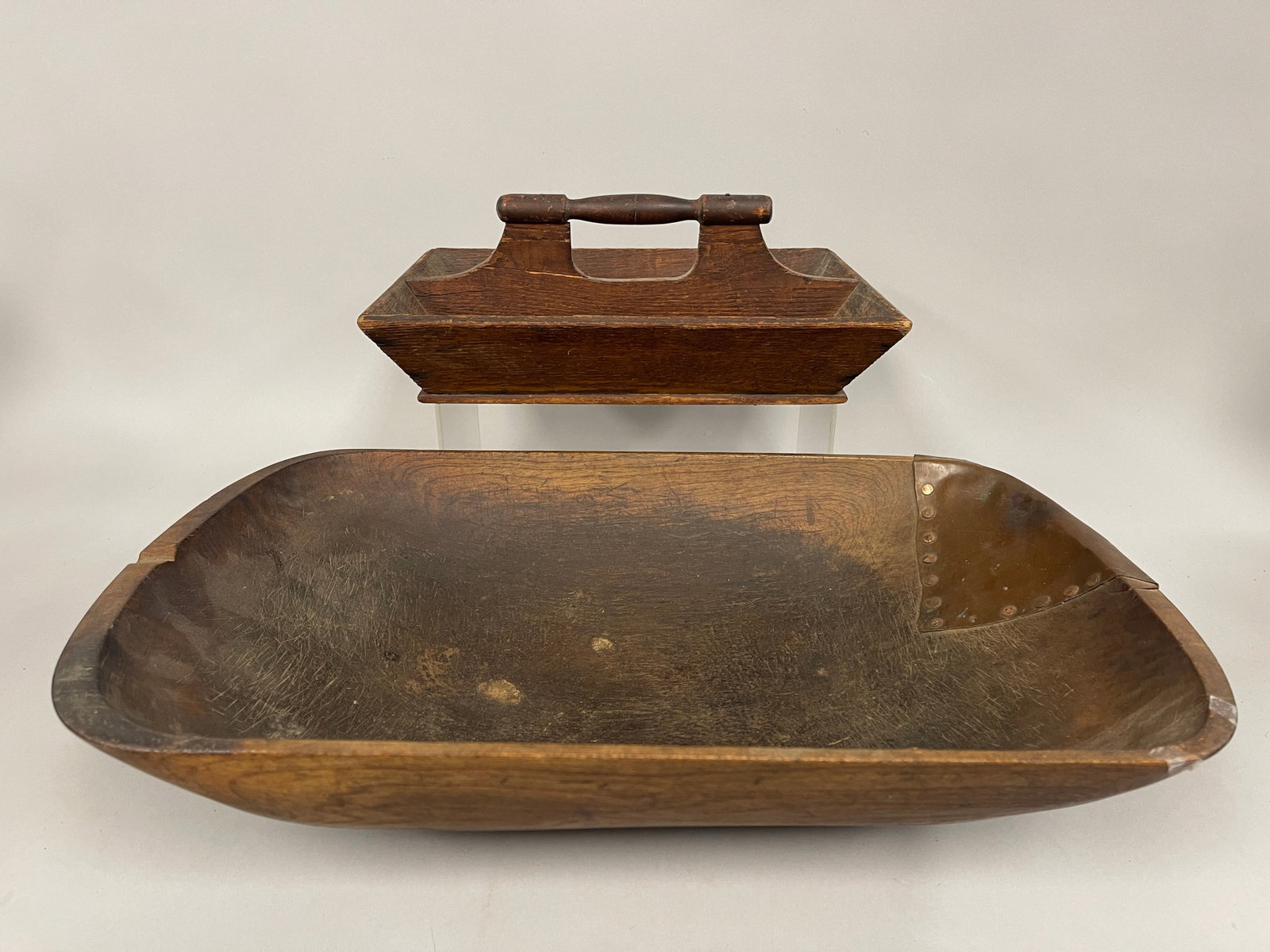 PRIMITIVE TRENCHER , KNIFE BOX , TRENCHER WITH EARLY MAKEDO REPAIR: PRIMITIVE TRENCHER , KNIFE BOX , TRENCHER WITH EARLY MAKEDO REPAIR 12" X 18" X 4.5" , CARRIER 12" X 9" X 5"