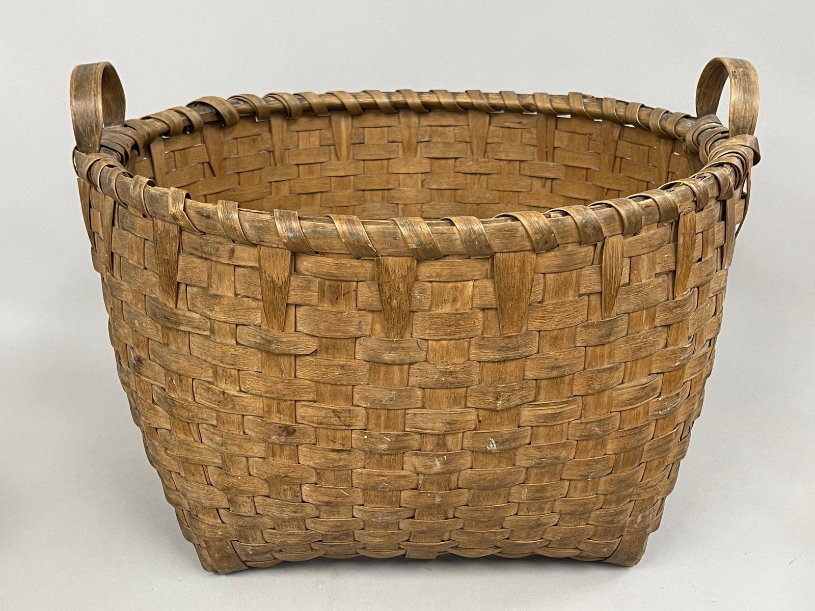 19TH C ROUND ASH SPLINT BASKET (1 of 7)