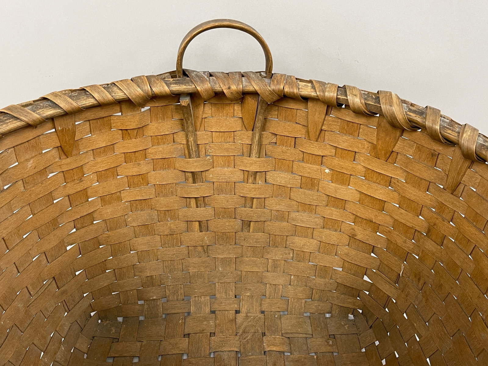 19TH C ROUND ASH SPLINT BASKET - 4