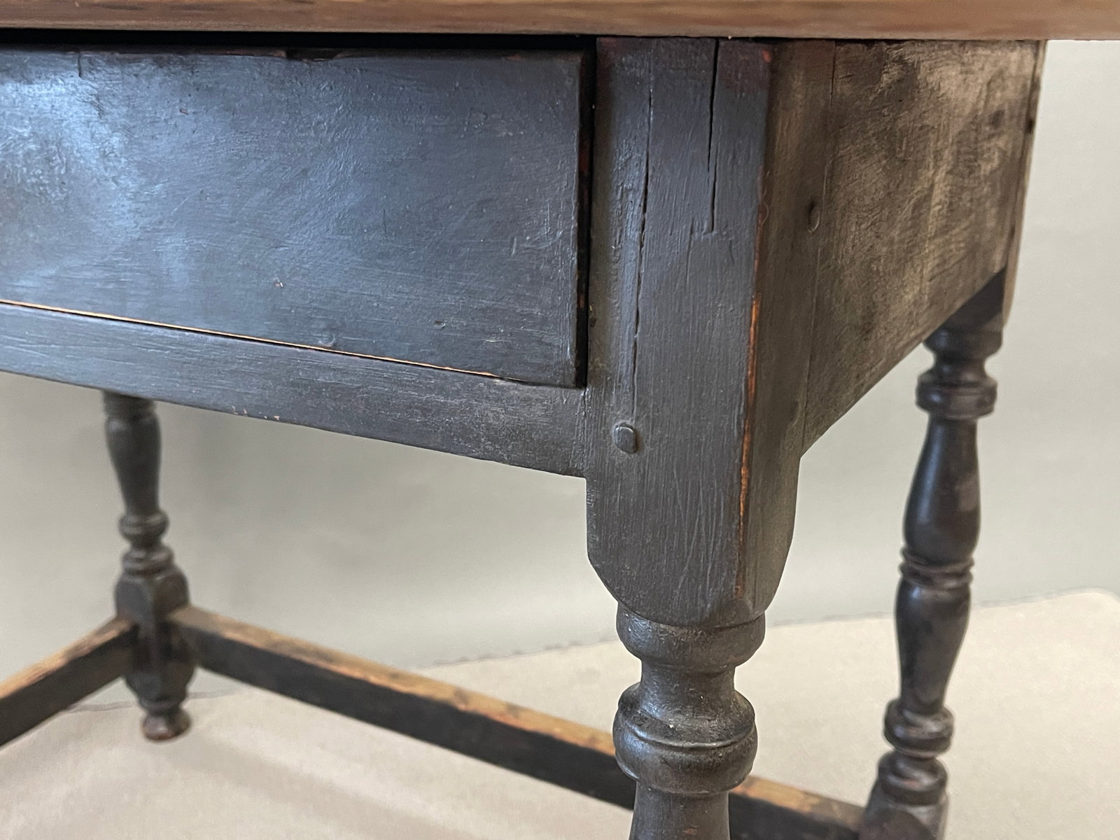 AMERICAN TAVERN TABLE - 8