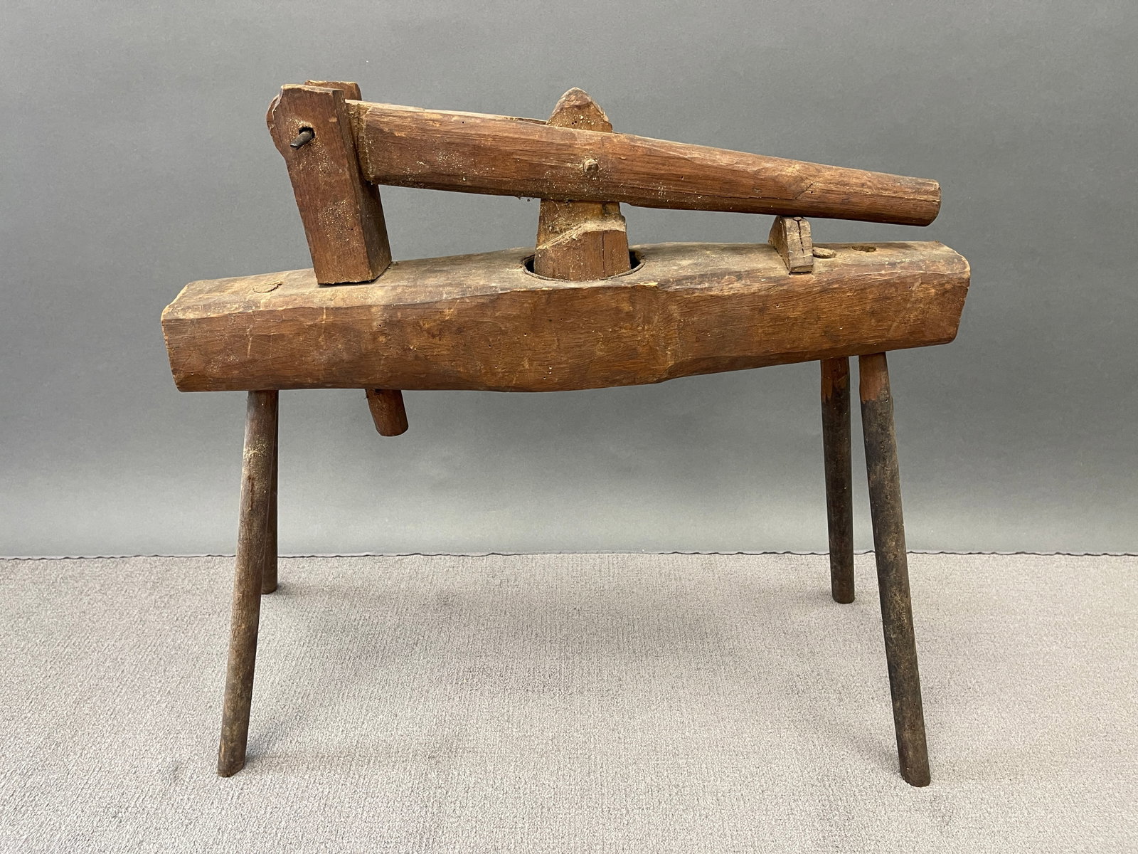 FLOOR STANDING, COUNTRY FRUIT JUICER (1 of 4)