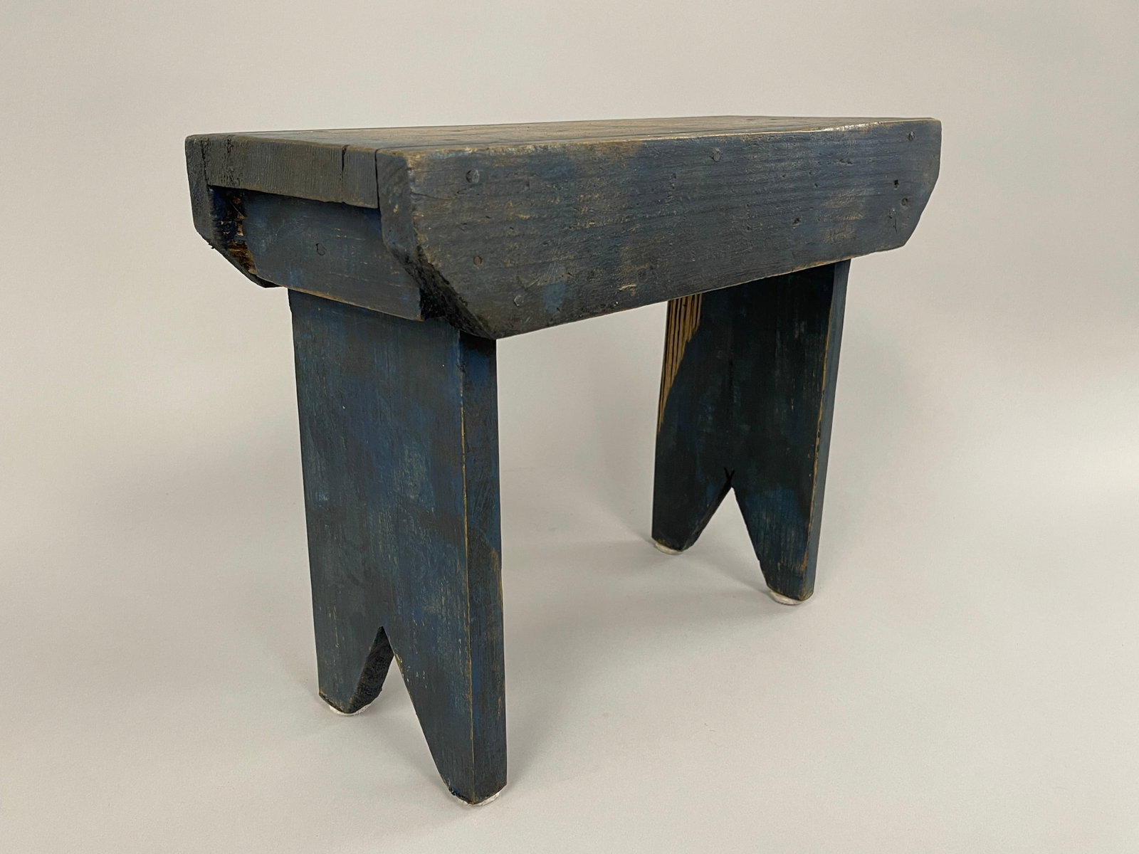 OLD BLUE BOOTJACK WOODEN STOOL: OLD BLUE BOOTJACK WOODEN STOOL 17" X 8" X 14"