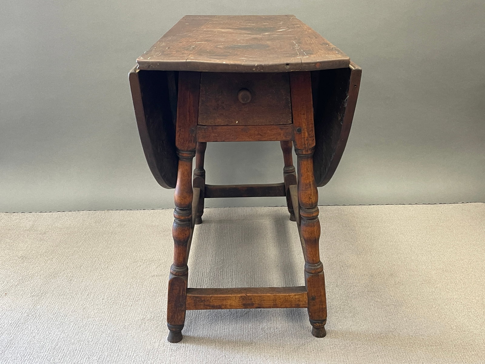 EARLY 18THC CT BUTTERFLY TABLE IN CHERRY & POPLAR C 1740 (1 of 9)