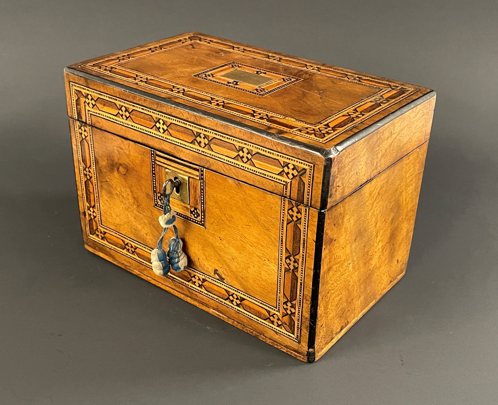 19TH C WALNUT TUNBRIDGE WARE TEA CADDY - 4