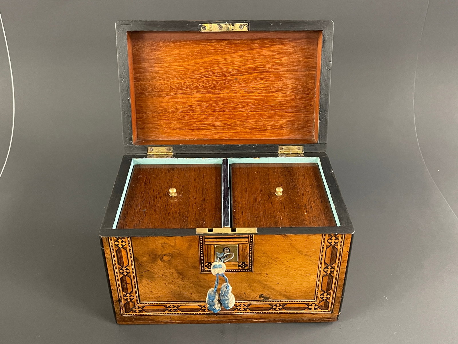 19TH C WALNUT TUNBRIDGE WARE TEA CADDY - 6