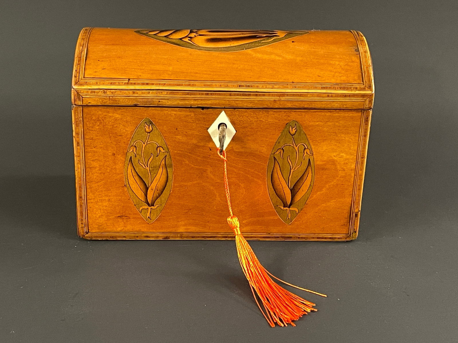 19TH C SATINWOOD DOME TOP TEA CADDY (1 of 9)