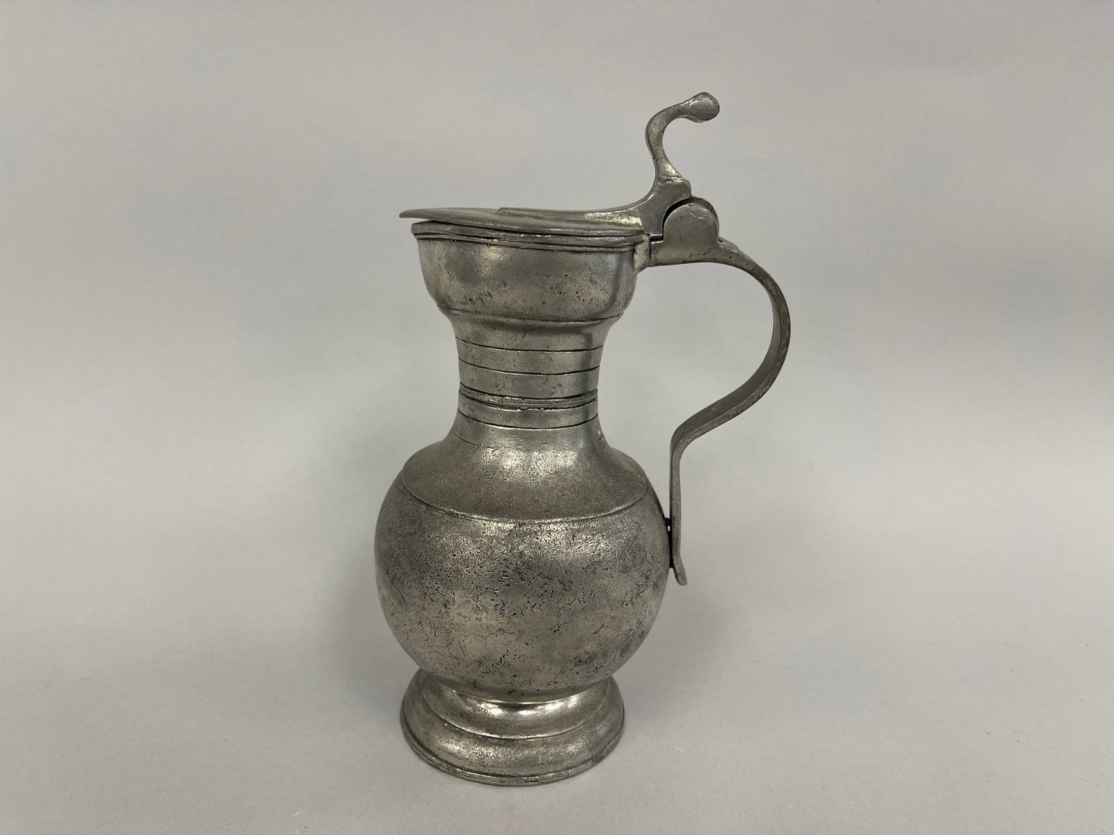 EARLY PEWTER STORAGE FLAGON 9"T: EARLY PEWTER STORAGE FLAGON 9"T