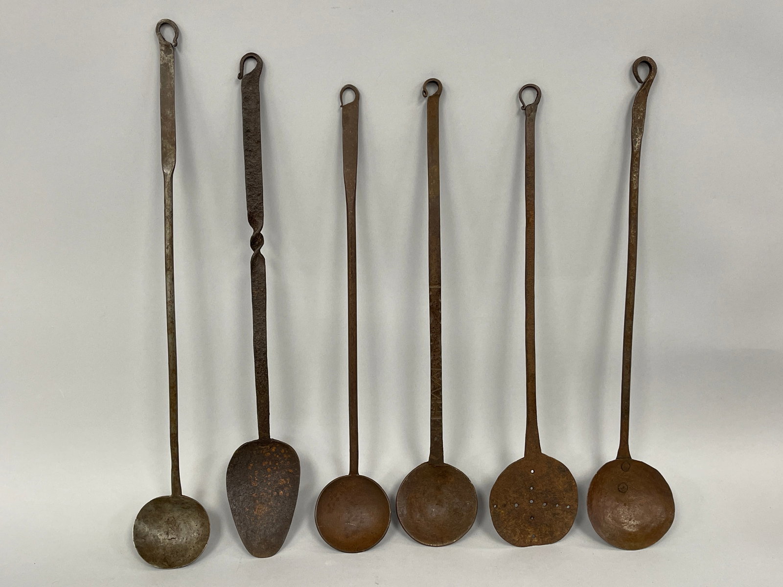 GROUP OF 6 RATTAIL SPOONS: GROUP OF 6 RATTAIL SPOONS FROM FARMHOUSE IN EASTERN PENNSYLVANIA