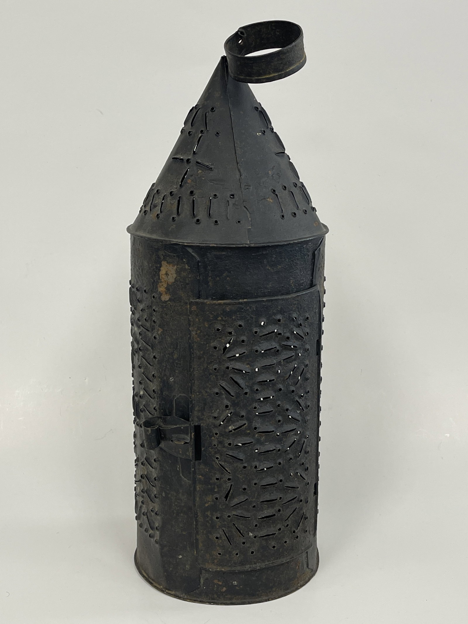 C 1800 REVERE TYPE PIERCED TIN LANTERN (1 of 3)