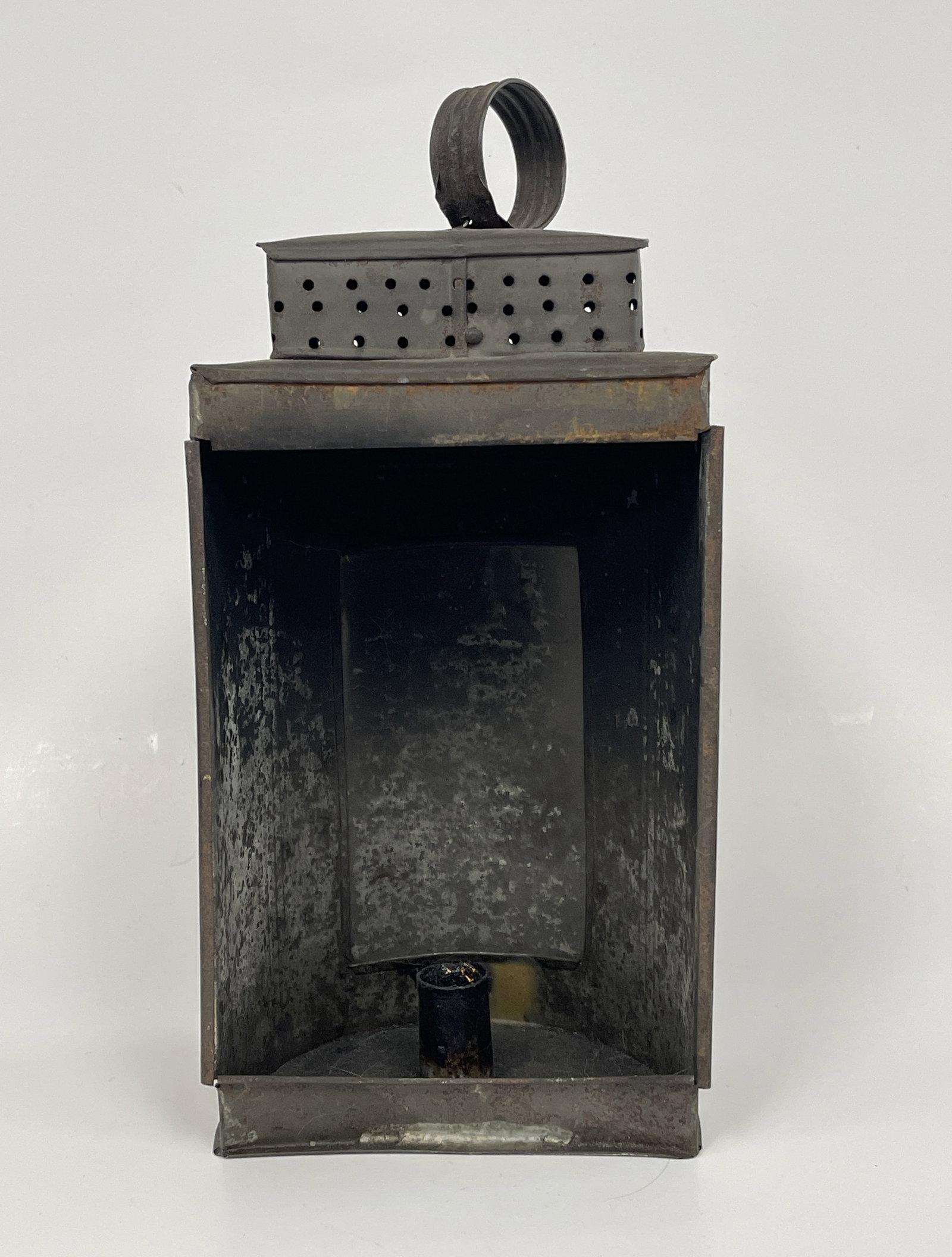19TH C AMERICAN TIN AND GLASS SINGLE-LIGHT CANDLE LANTERN (1 of 4)