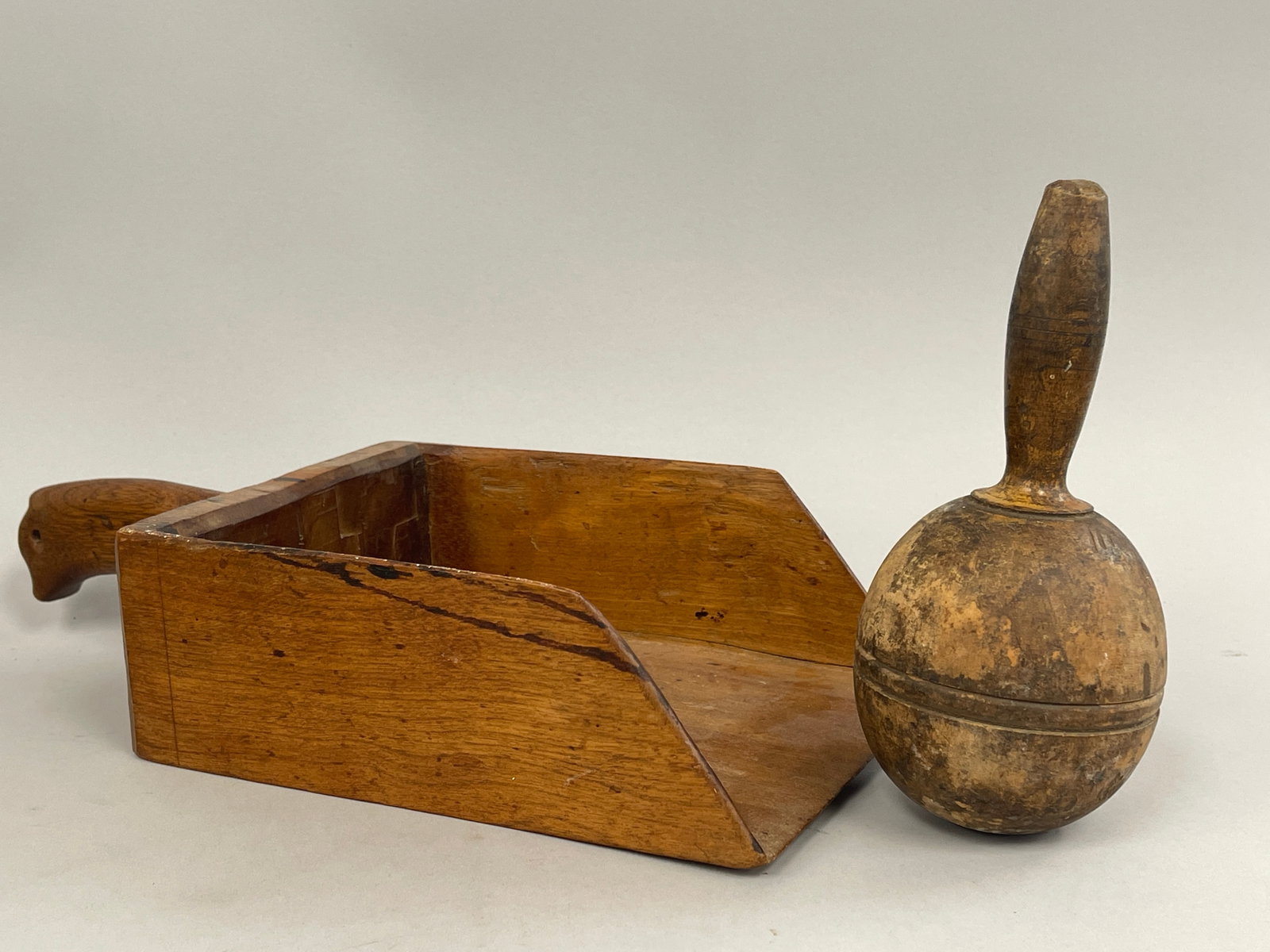 WOODEN SCOOP , PESTLE: WOODEN SCOOP , PESTLE