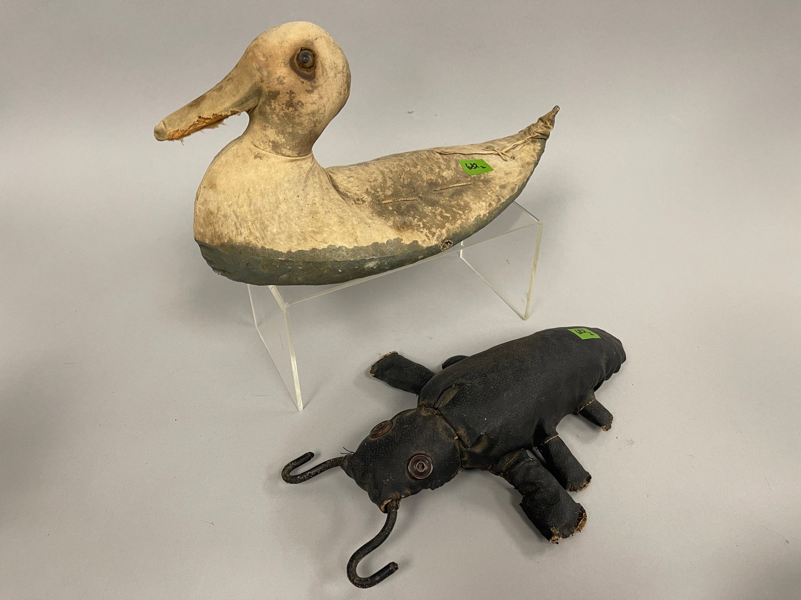 2 FOLKY CANVAS DECOYS (1 of 7)