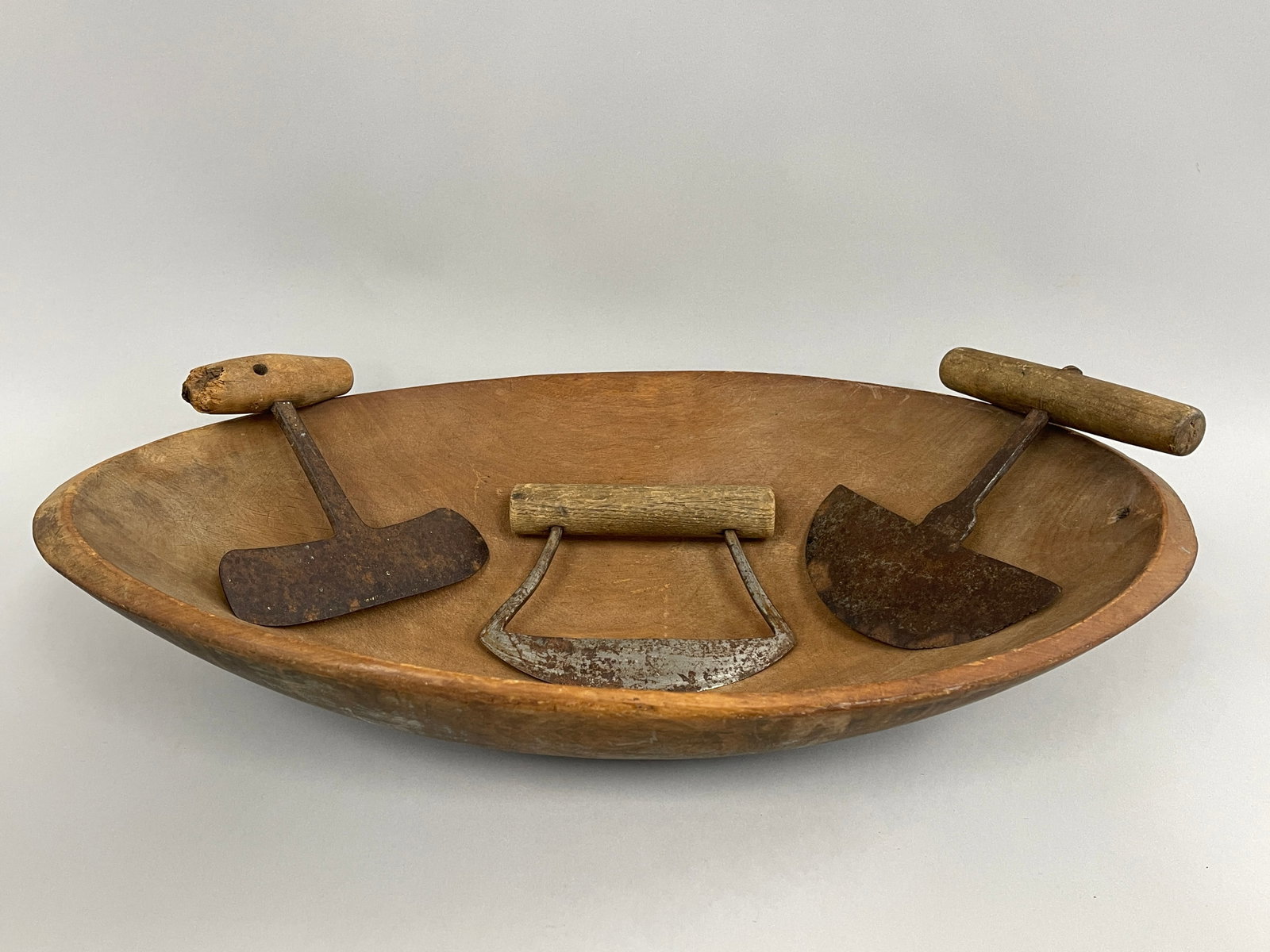 DOUGH TRENCHER WITH CHOPPERS BOWL (1 of 4)