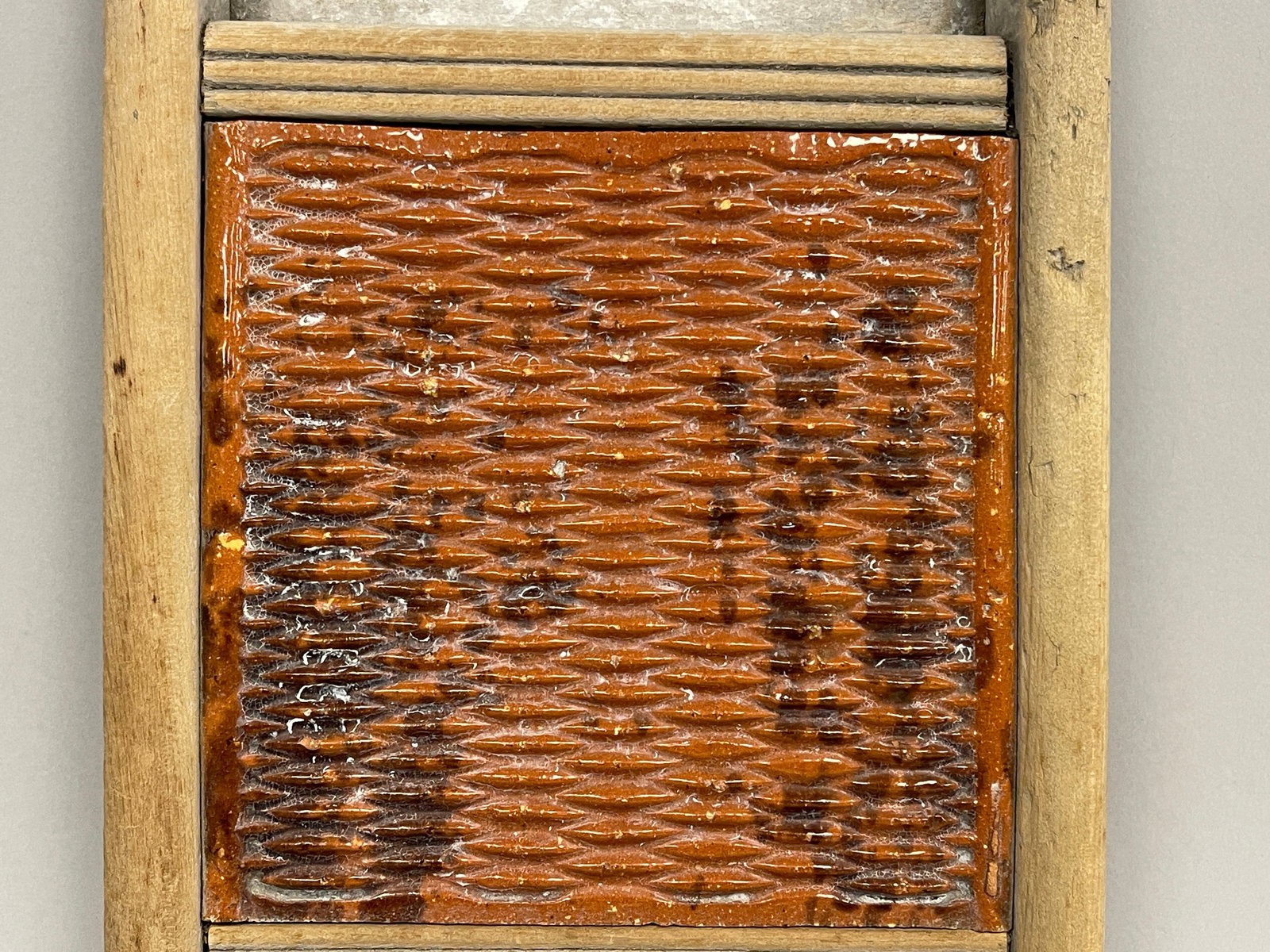 RARE REDWARE WASH BOARD - 5