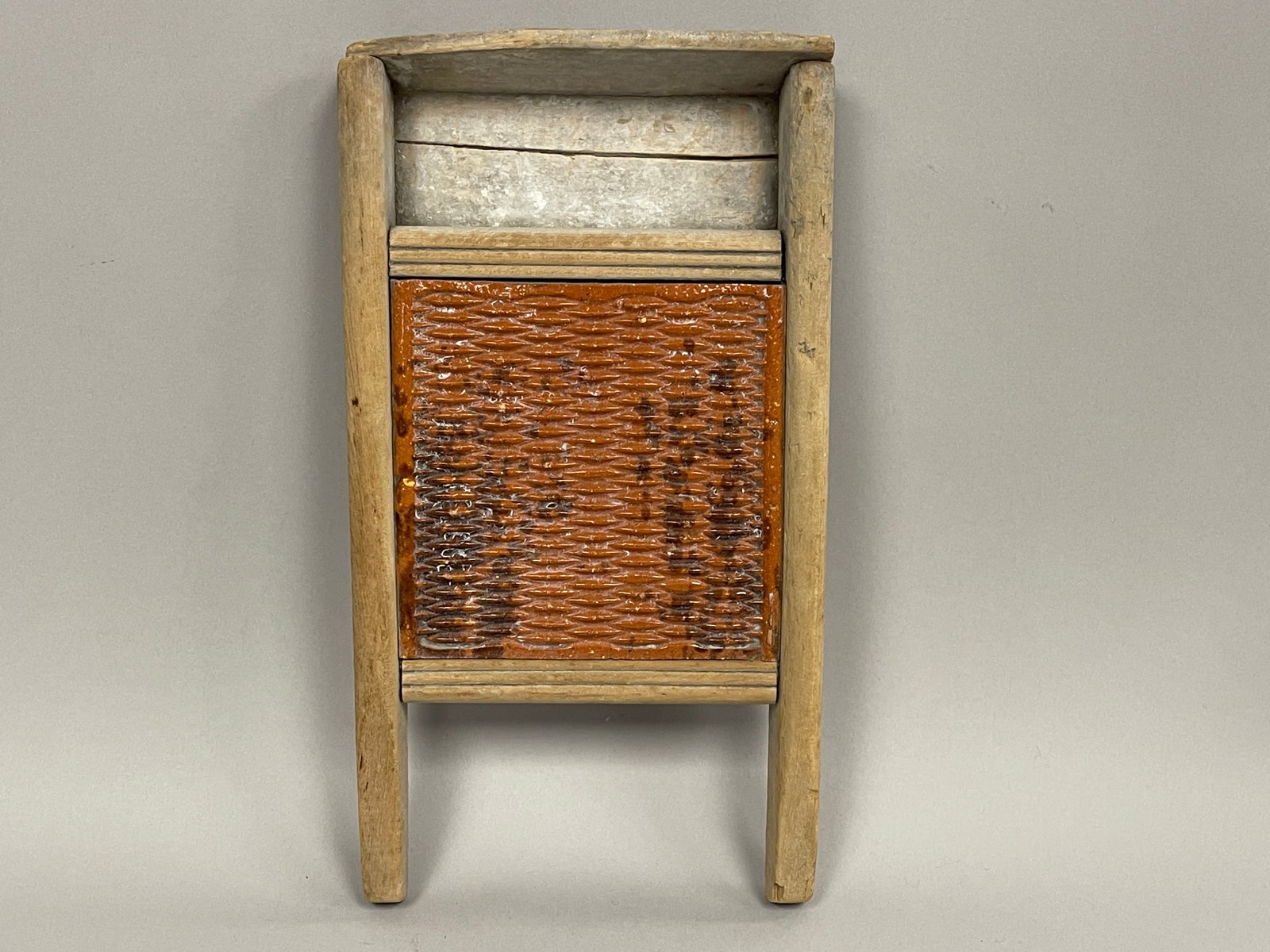 RARE REDWARE WASH BOARD - 6