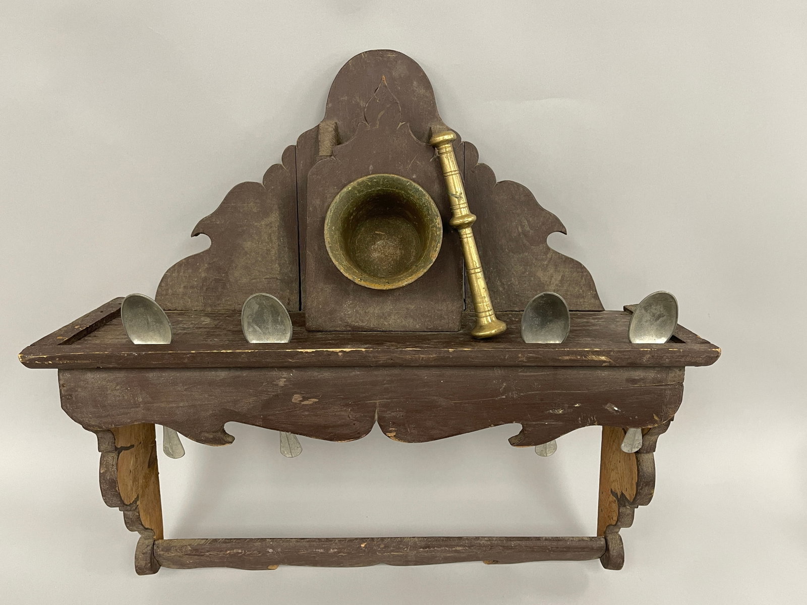 PAINTED SPOON RACK WITH MORTAR AND PESTLE (1 of 8)