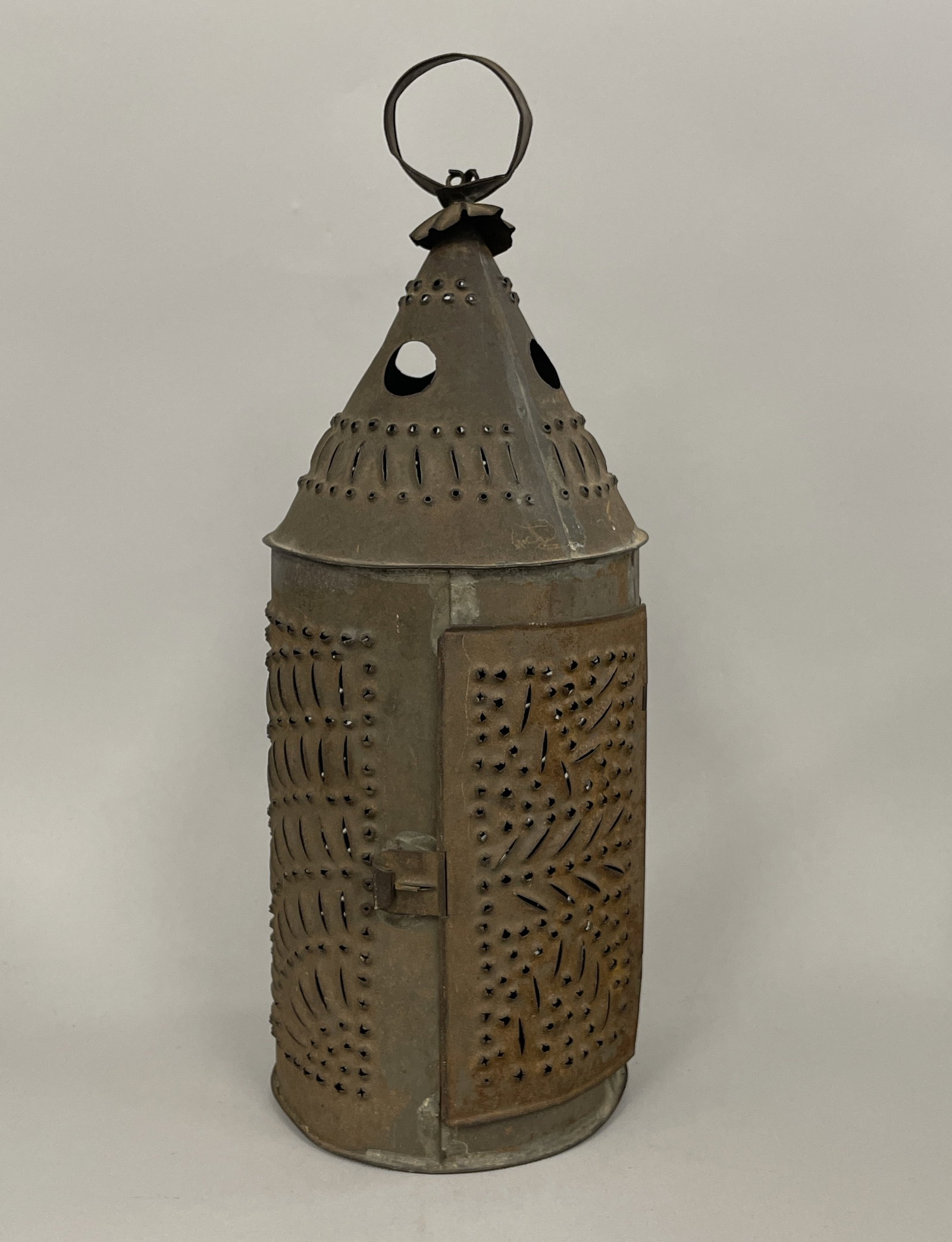 PIERCED TIN LANTERN CLEATED BOTTOM (1 of 6)