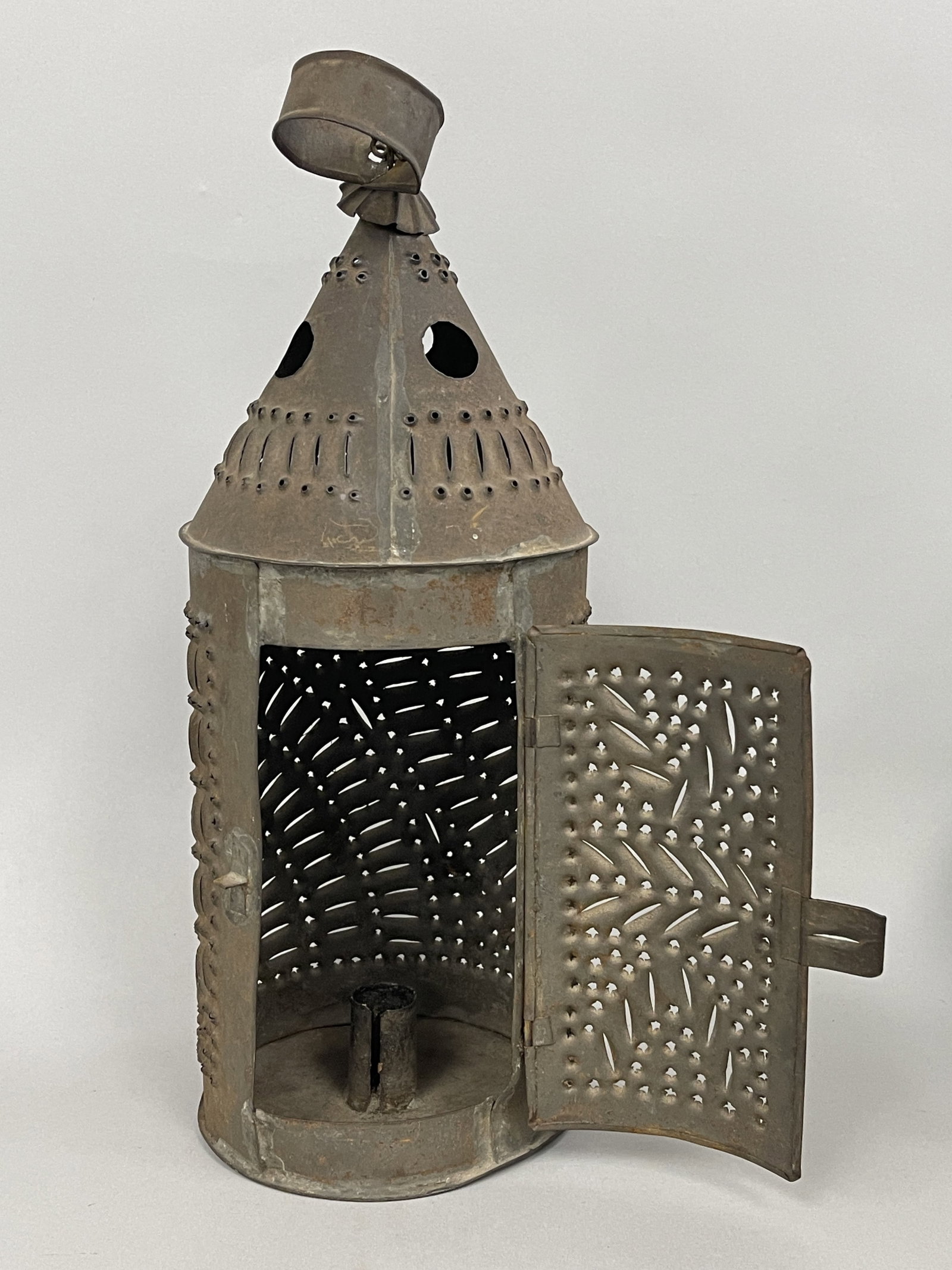 PIERCED TIN LANTERN CLEATED BOTTOM - 2