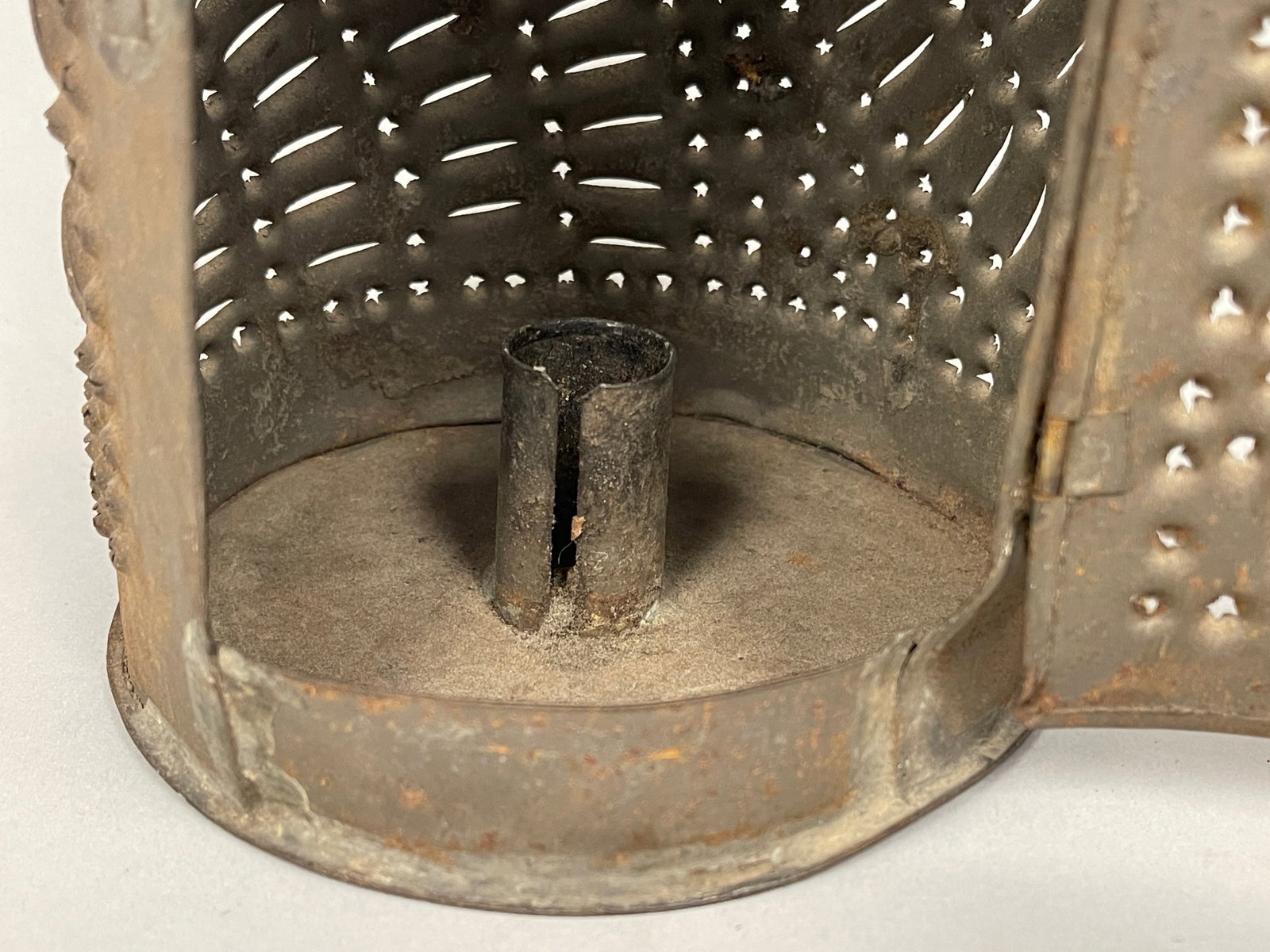 PIERCED TIN LANTERN CLEATED BOTTOM - 3