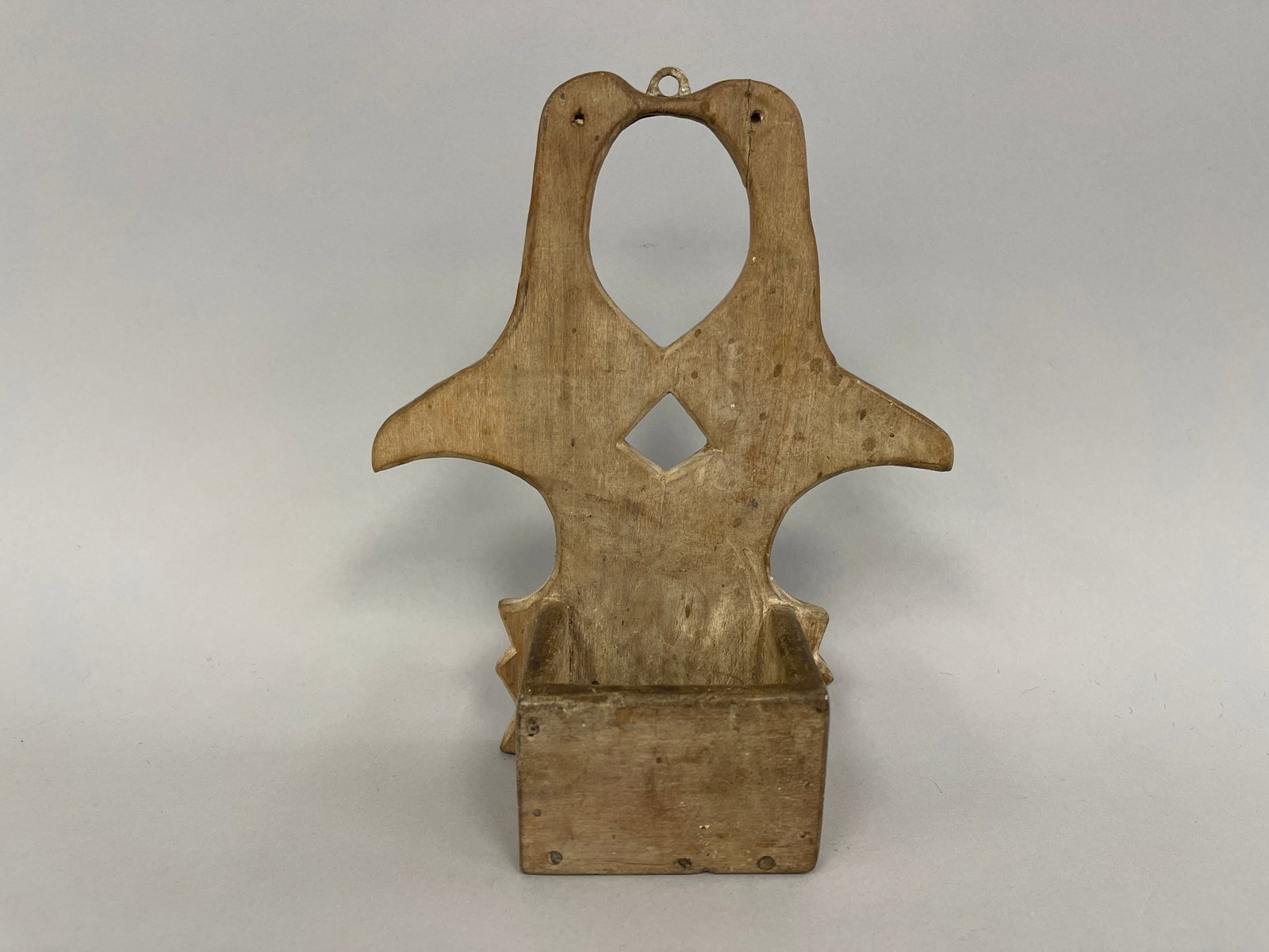 BOLD MINI WALLBOX: BOLD MINI WALLBOX 19TH C, ORIGINAL PAINT, GREAT FORM. EXCELLENT CONDITION.