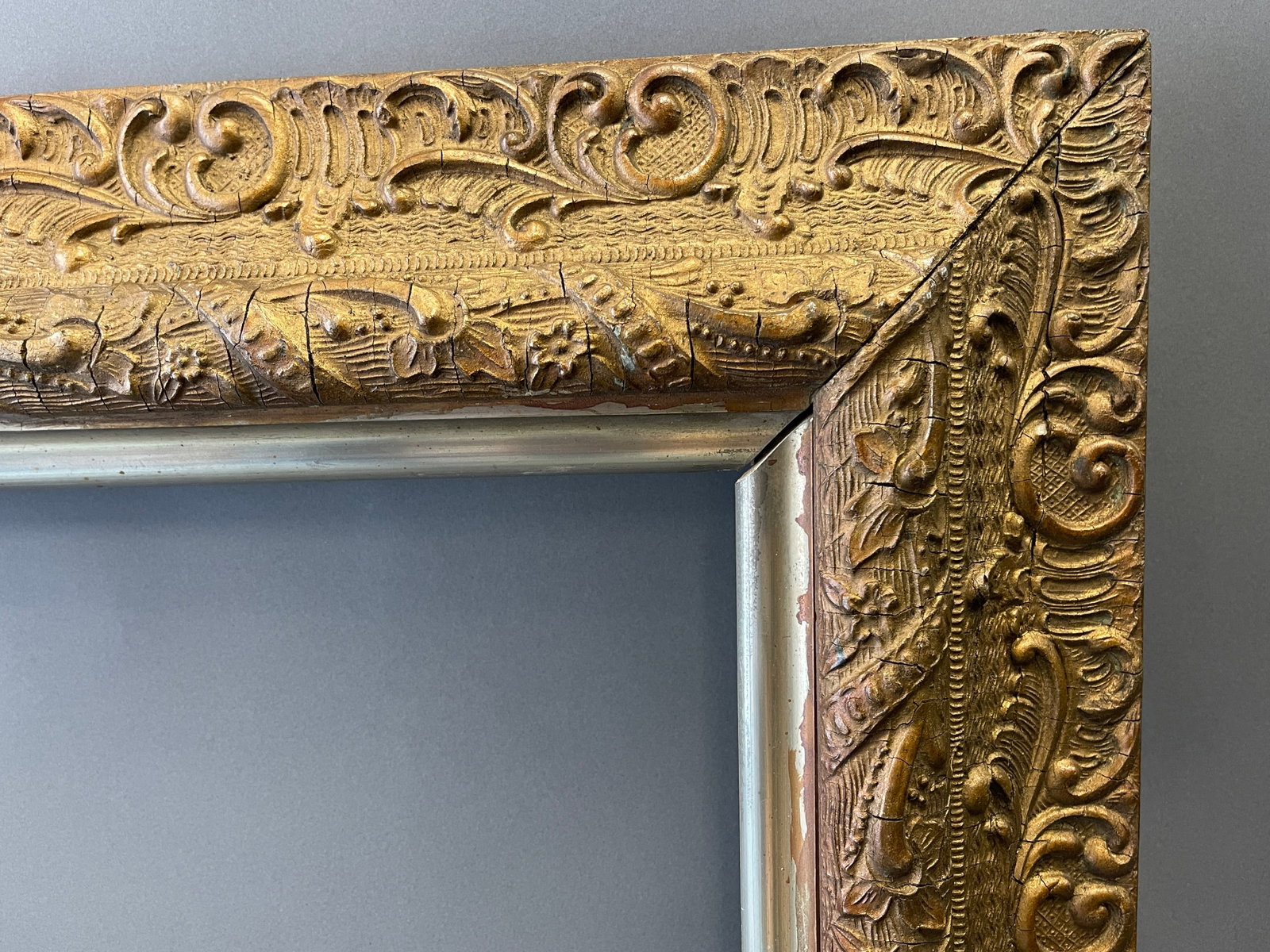 19TH CENTURY GOLD LEAF FRAME - 2