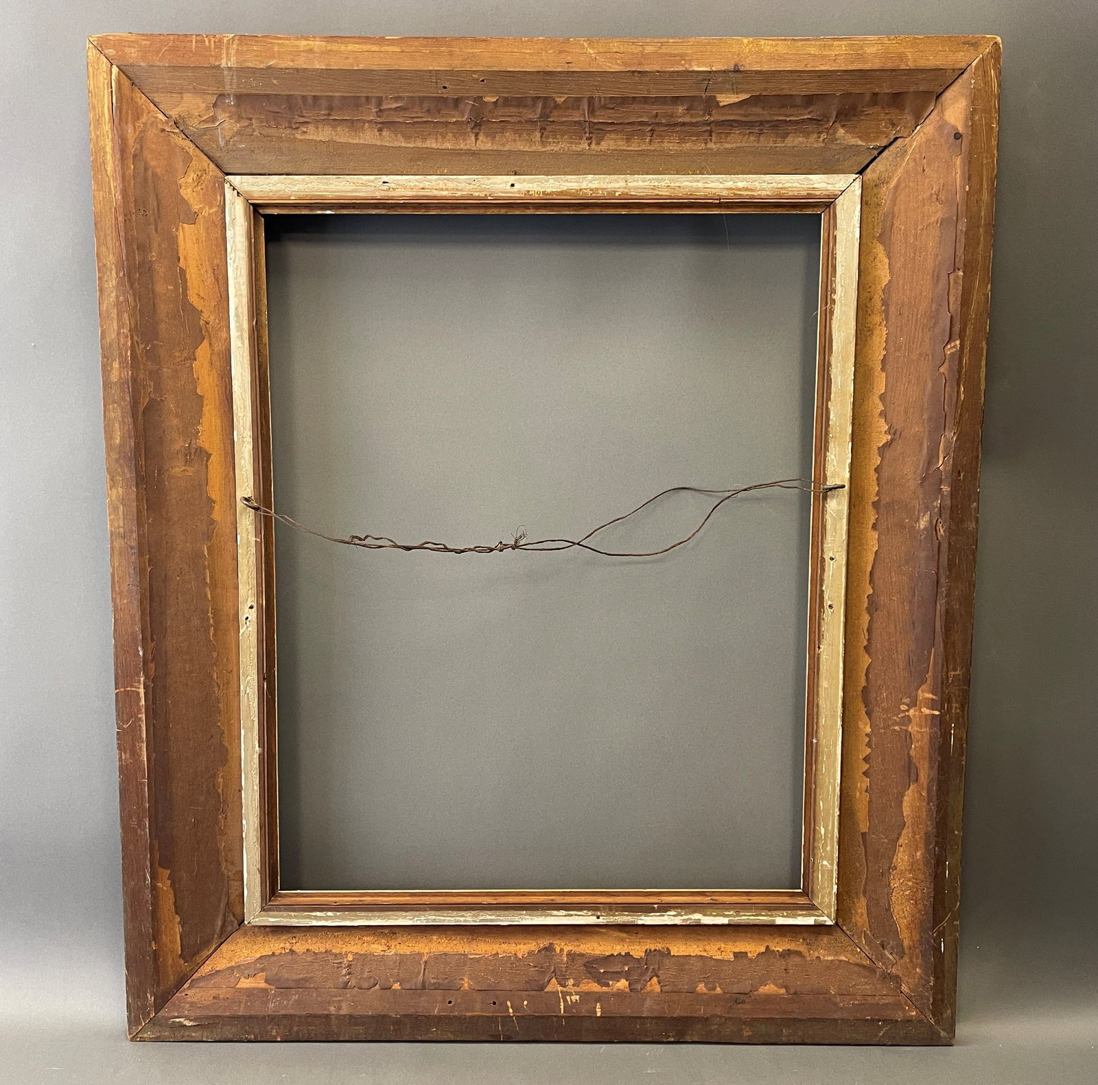 19TH CENTURY GOLD LEAF FRAME - 3