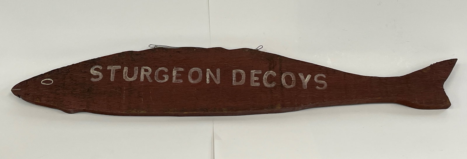 AMERICAN TRADE SIGN FOR STURGEON DECOYS: AMERICAN TRADE SIGN FOR STURGEON DECOYS HAND PAINTED 31" L