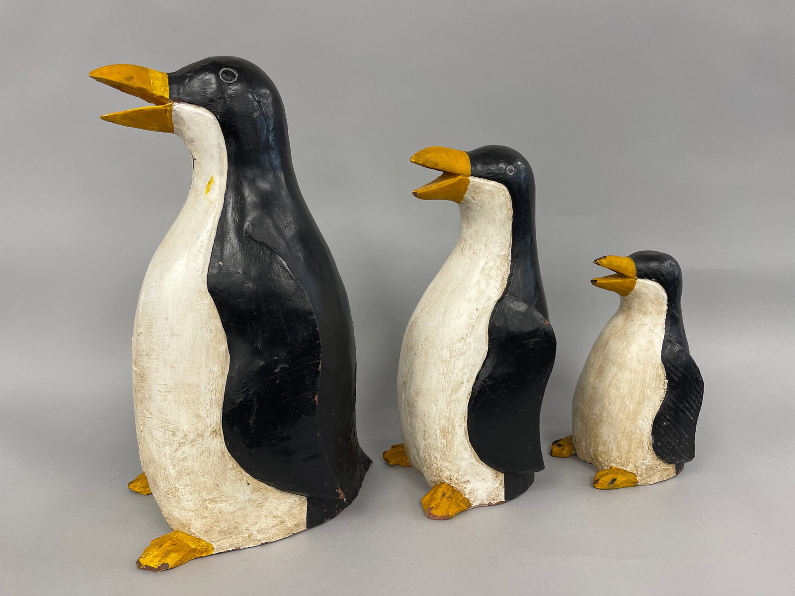 FAMILY OF PENGUINS CARVED WOOD FOLK ART CARVED AND PAINTED (1 of 9)