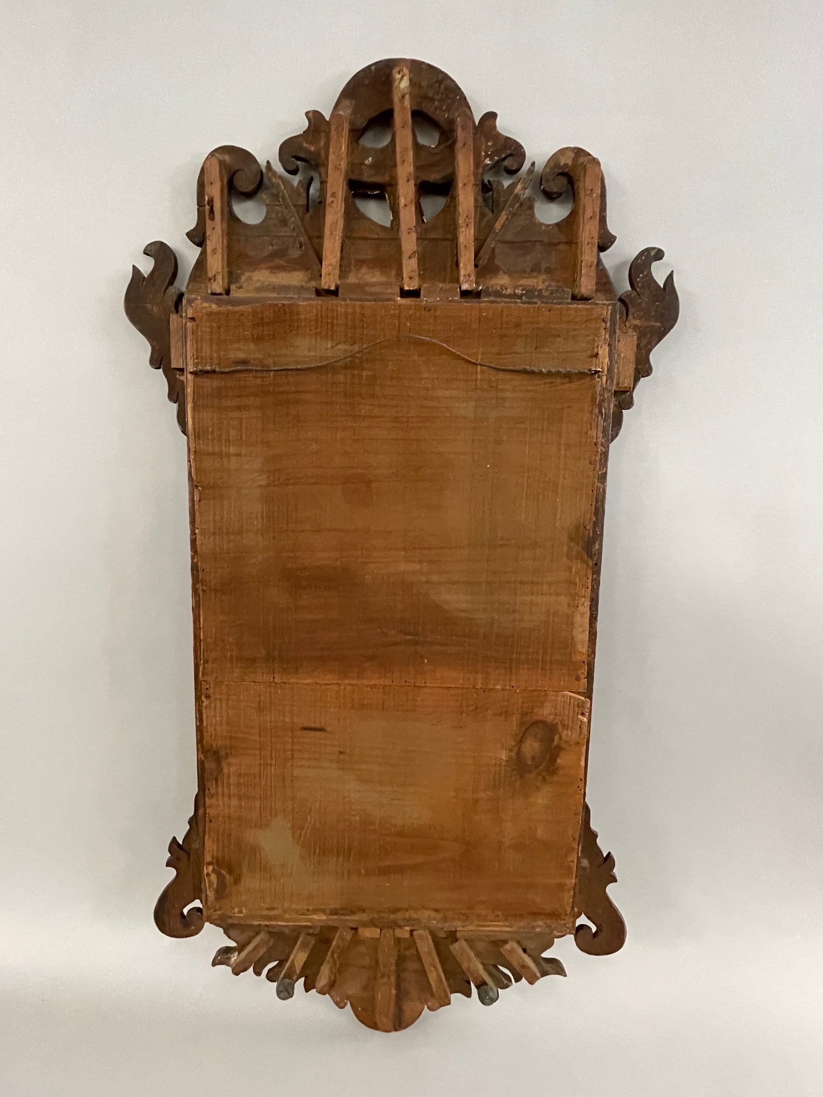 CHIPPENDALE MIRROR WITH EAGLE - 6
