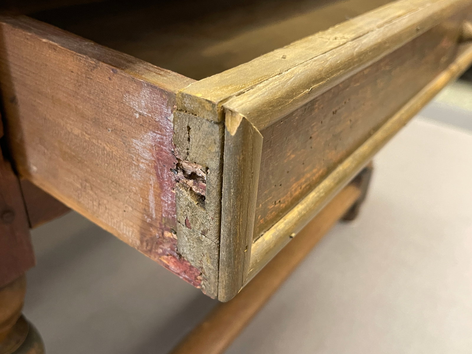 ONE DRAWER TAVERN TABLE - 5