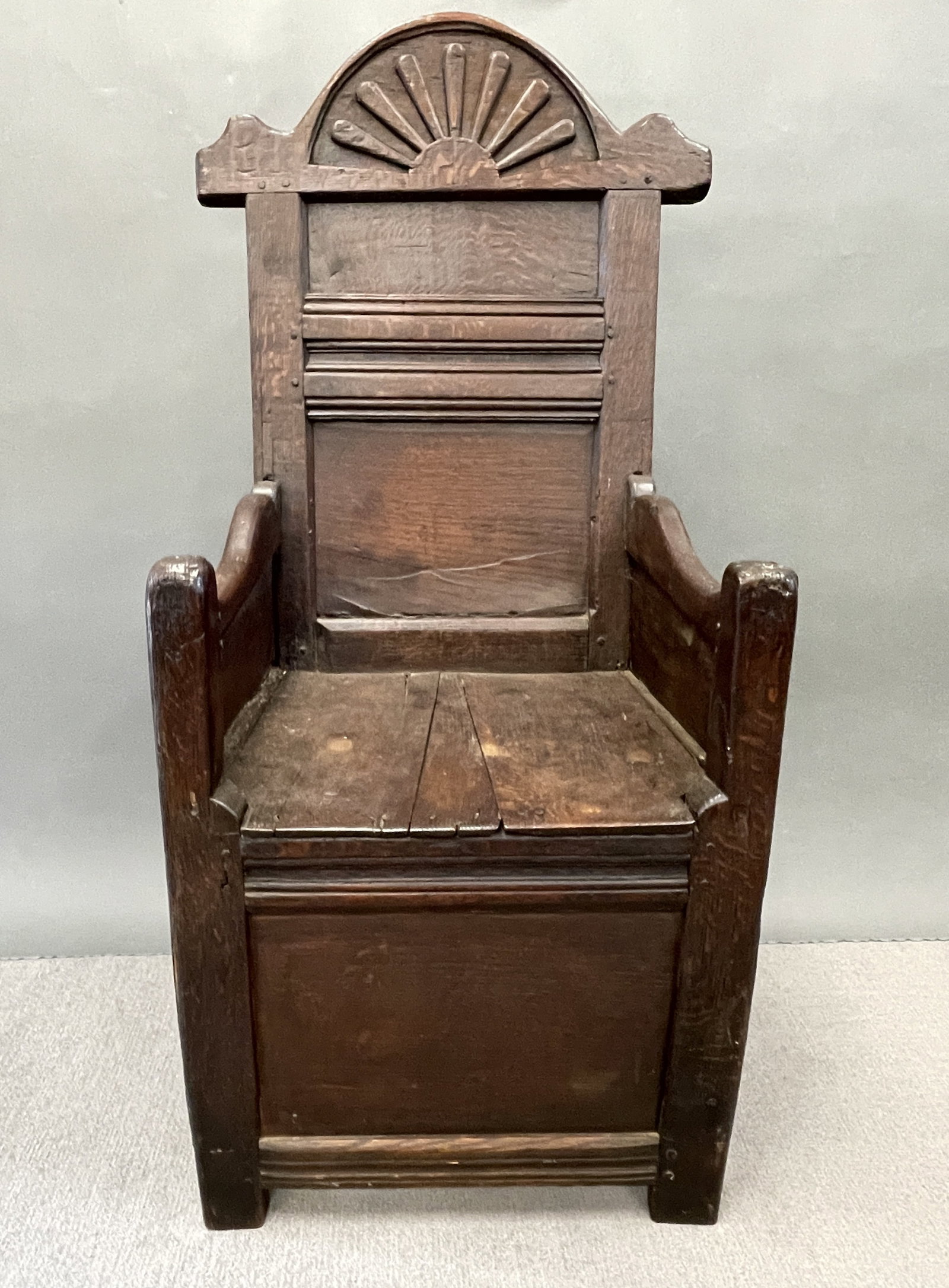 VERY RARE FORM OAK WAINSCOT CHAIR (1 of 4)
