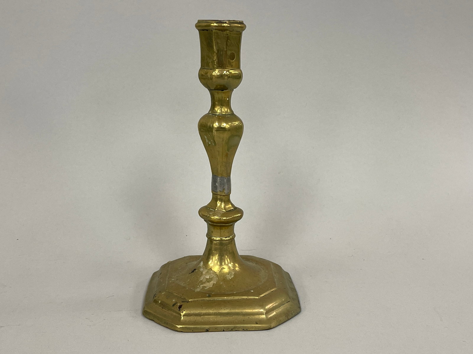 MID 18TH CENTURY BRASS CANDLESTICK (1 of 4)