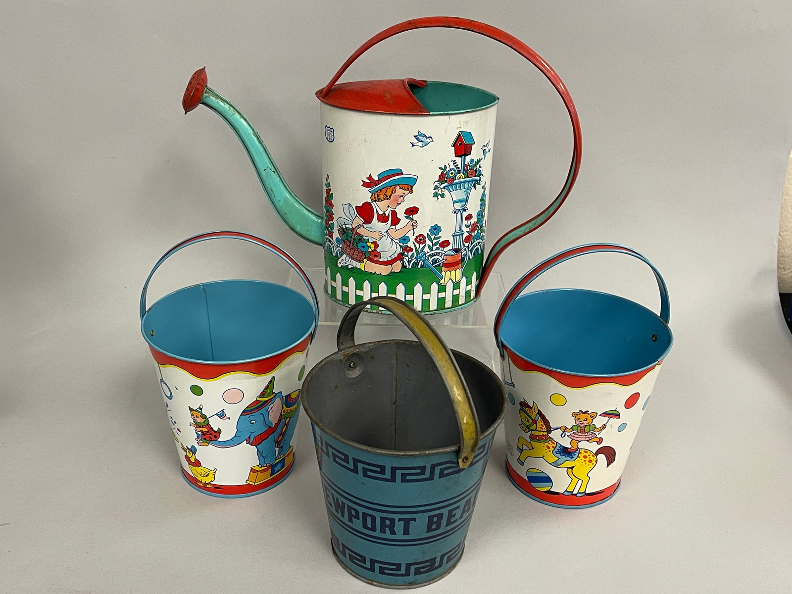 VINTAGE SAND PAILS 5.5" AND TIN WATER: VINTAGE SAND PAILS 5.5" AND TIN WATER