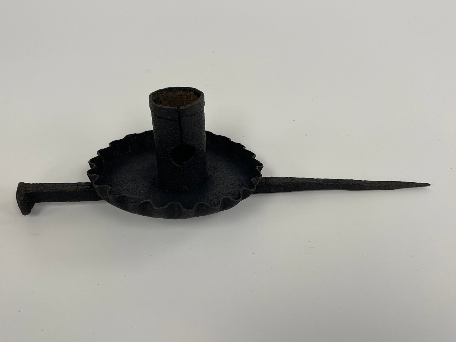 STICKING TOMMY SPIKE W / IRON DRIP PAN & CANDLE SOCKET (1 of 4)