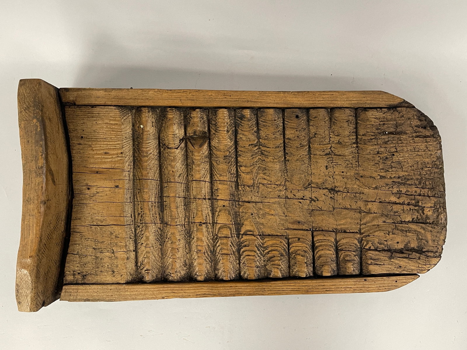 EARLY PRIMITIVE SCRUB BOARD - 2