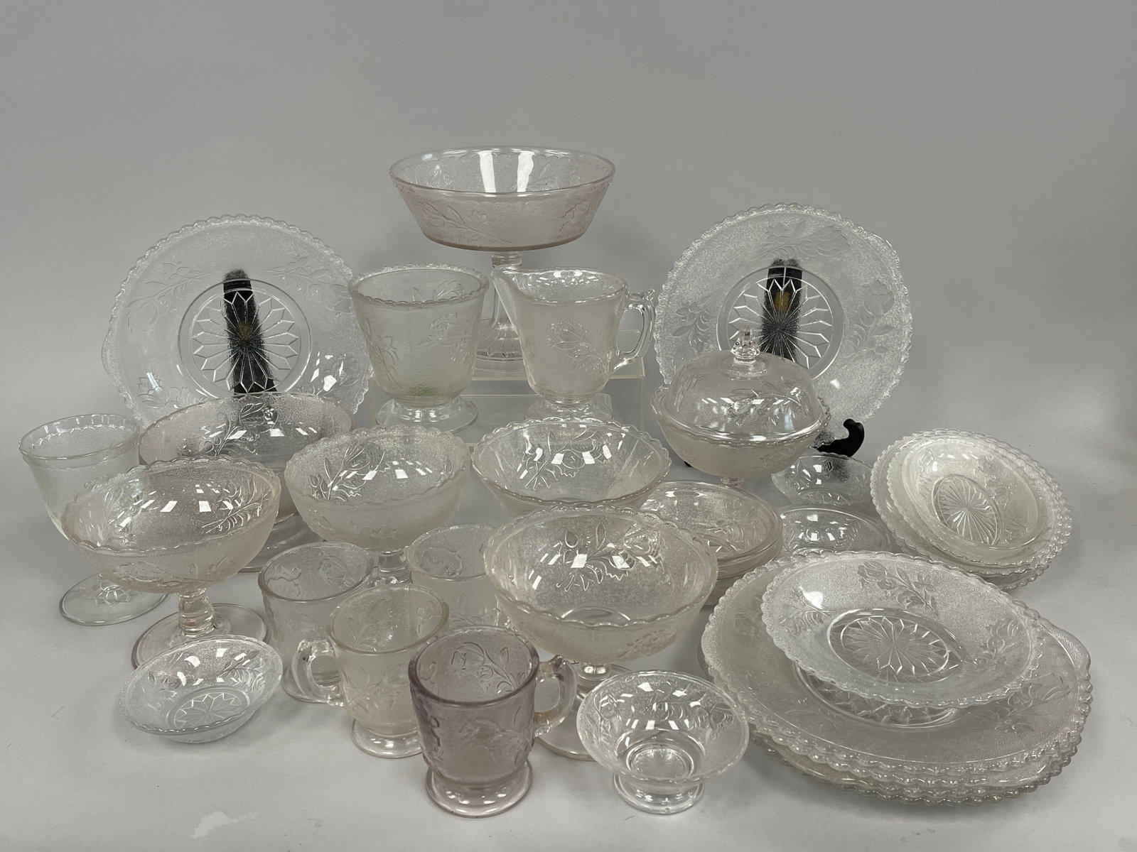 32 PIECES OF ROSE AND SNOW DEPRESSION GLASS (1 of 10)