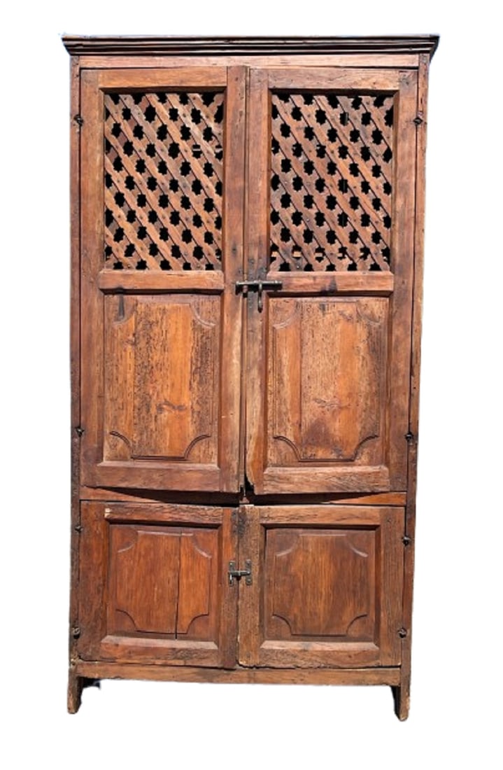 EARLY 17TH-18TH CENTURY FOOD CUPBOARD: EARLY 17TH-18TH CENTURY FOOD CUPBOARD, ROSEHEAD NAILED, SNIPE HINGES, HAND FORGED HARDWARE, MINOR REPAIRS, WILL NEED REPAIR TO LOWER RIGHT DOOR HINGE, 35 X 11 X 69