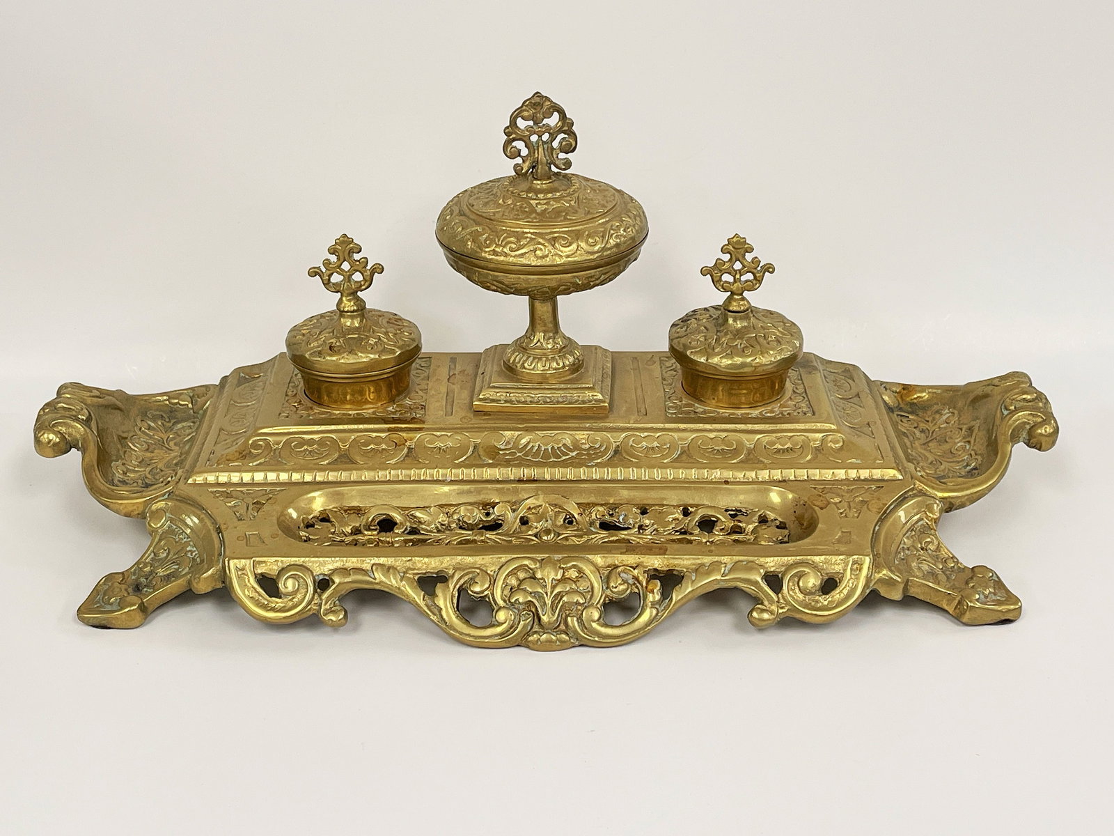 ORNATE LARGE DESK BRASS INK / BLOTTER (1 of 8)