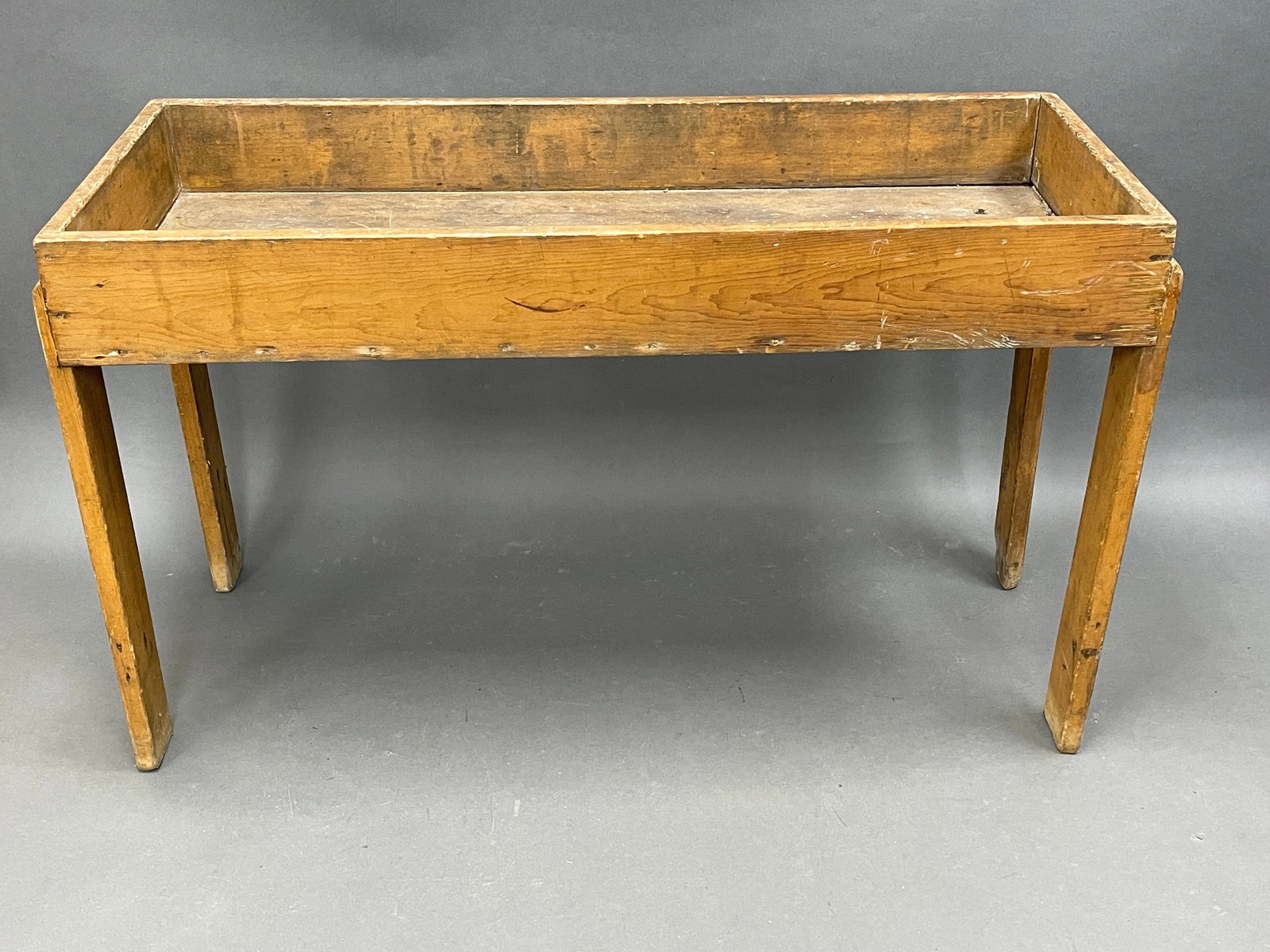 PRIMITIVE DRY SINK / SORTING TABLE - 5