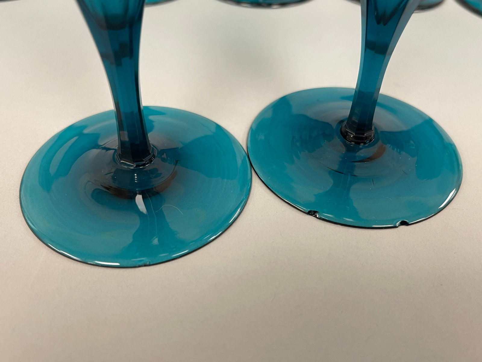 11 BLUE STEMWARE GLASSES - 4