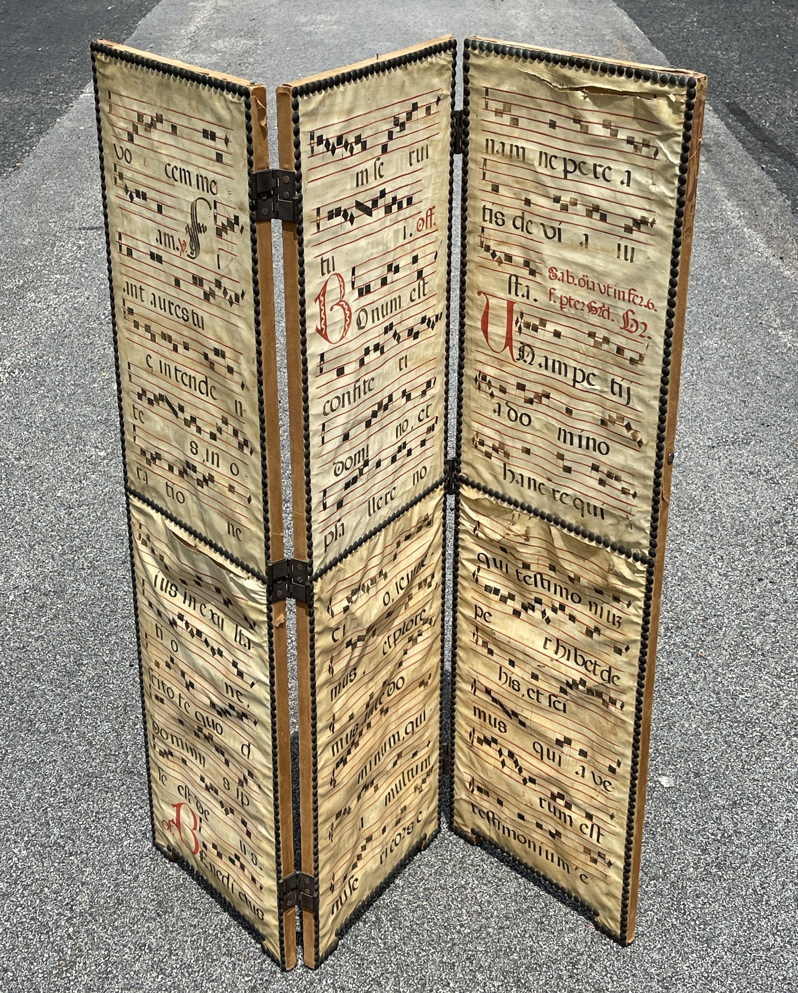 TRI FOLD SCREEN DEPICTING LATIN MUSIC (1 of 4)