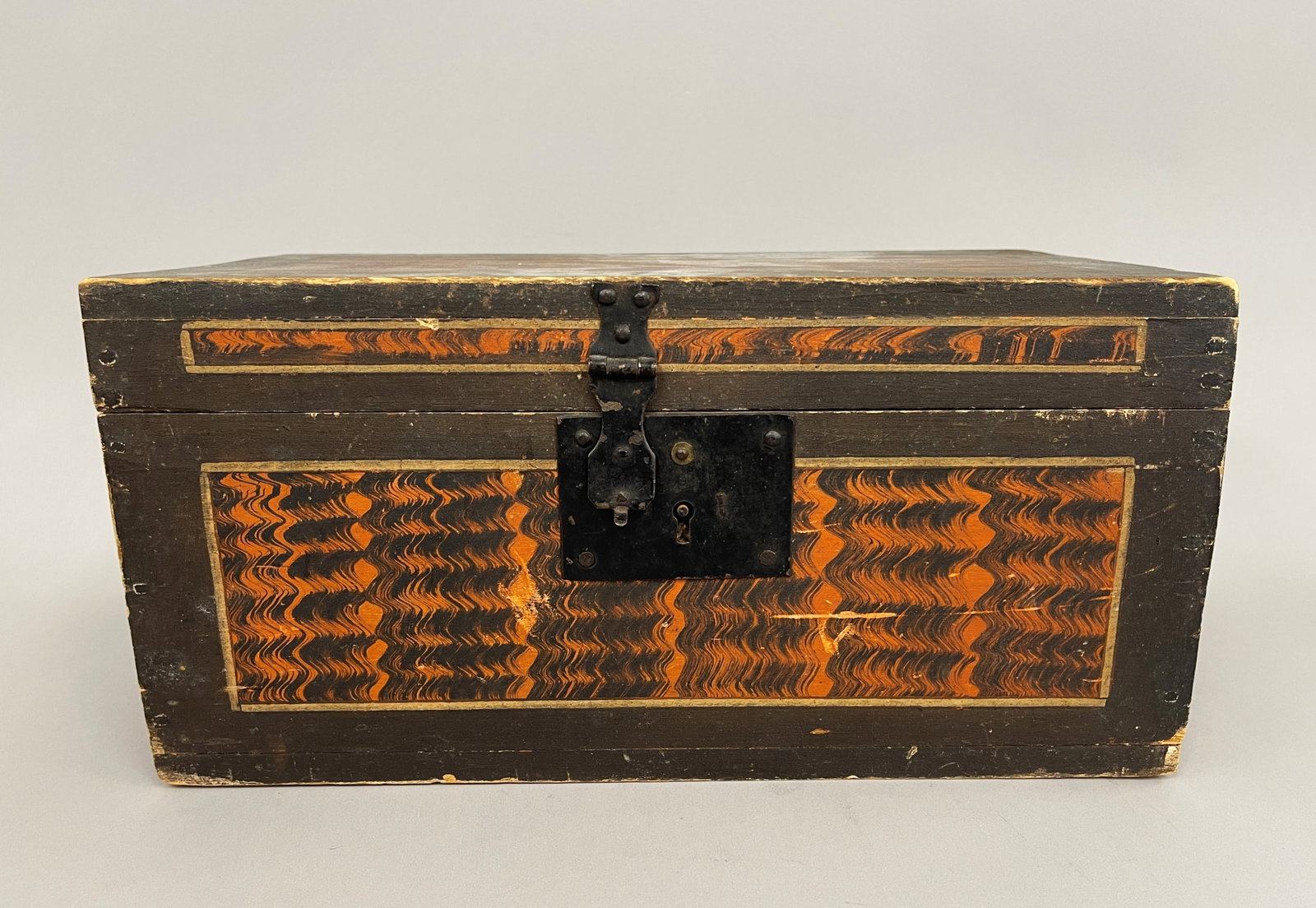 VT DECORATED DOCUMENT BOX - 2